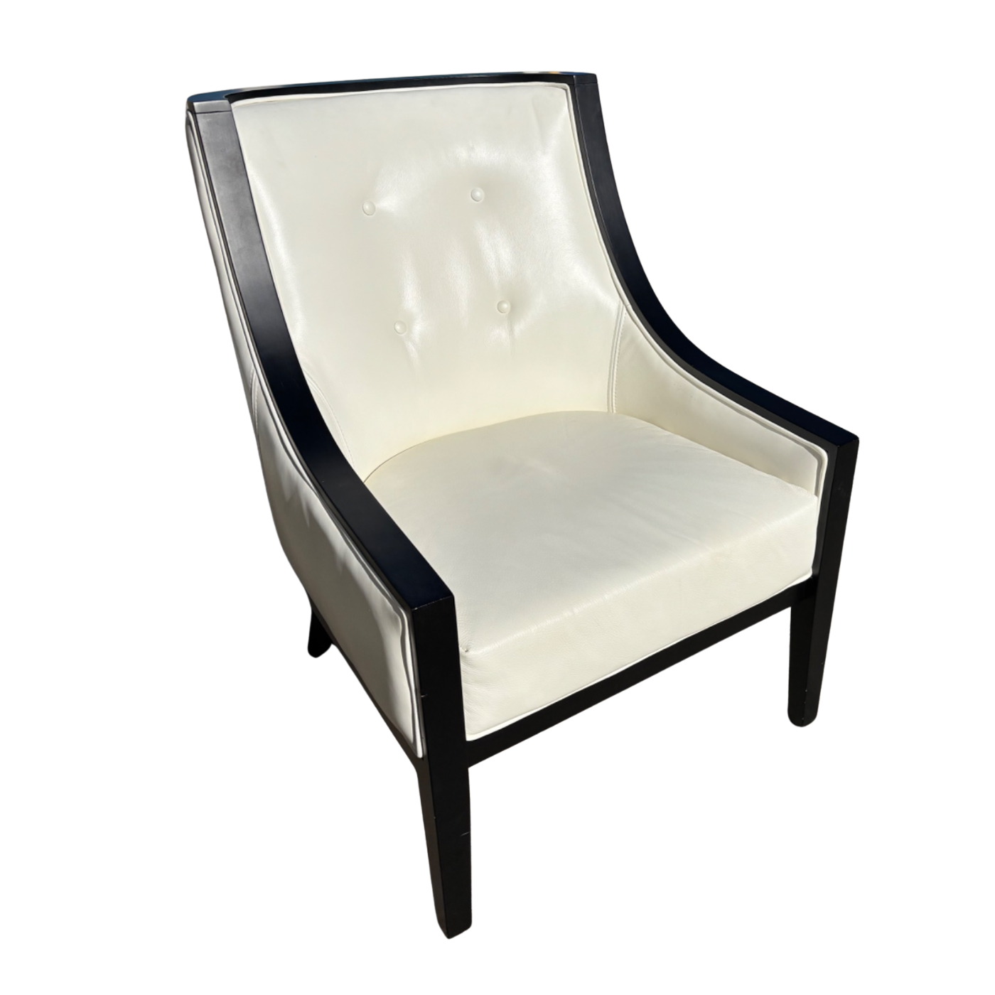 68a44b28a76e766b79698fbf_two-design-lovers-voyager-leather-armchairs_1787008546358.png