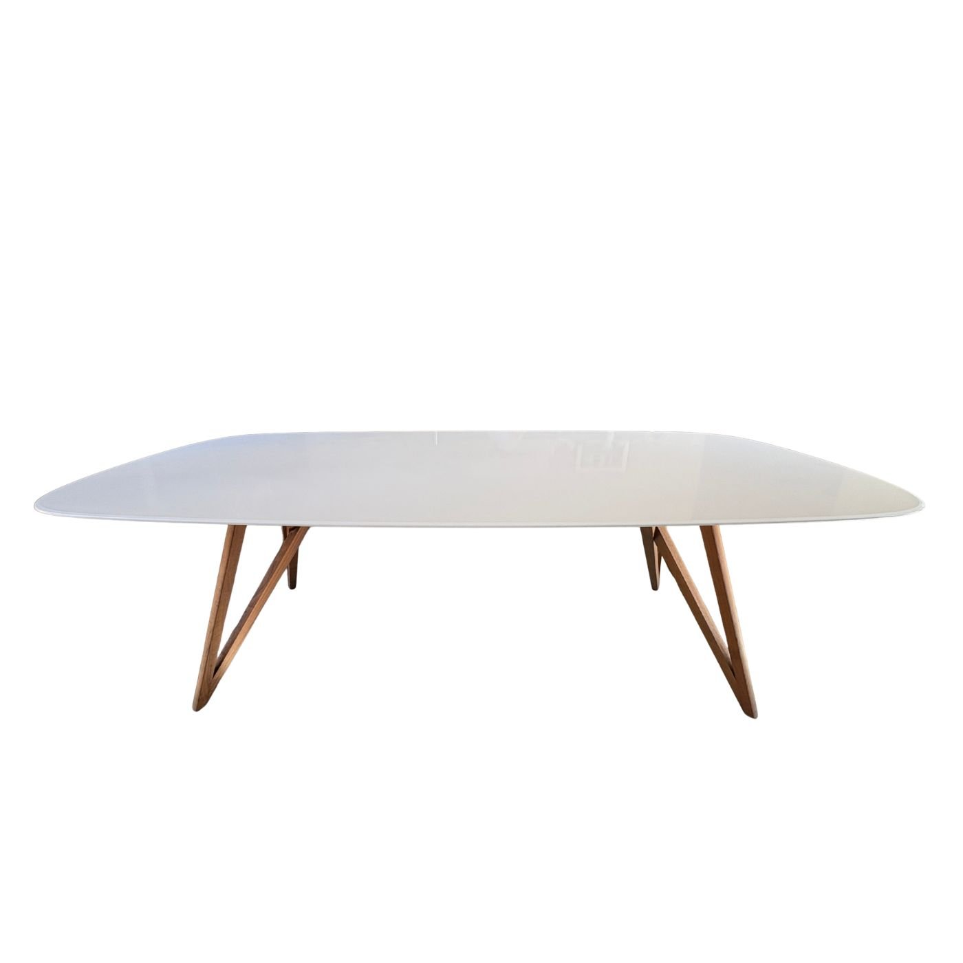 68a44b28a76e766b79698fbf_two-design-lovers-walter-knoll-seito-dining-table_1758615149013.jpg