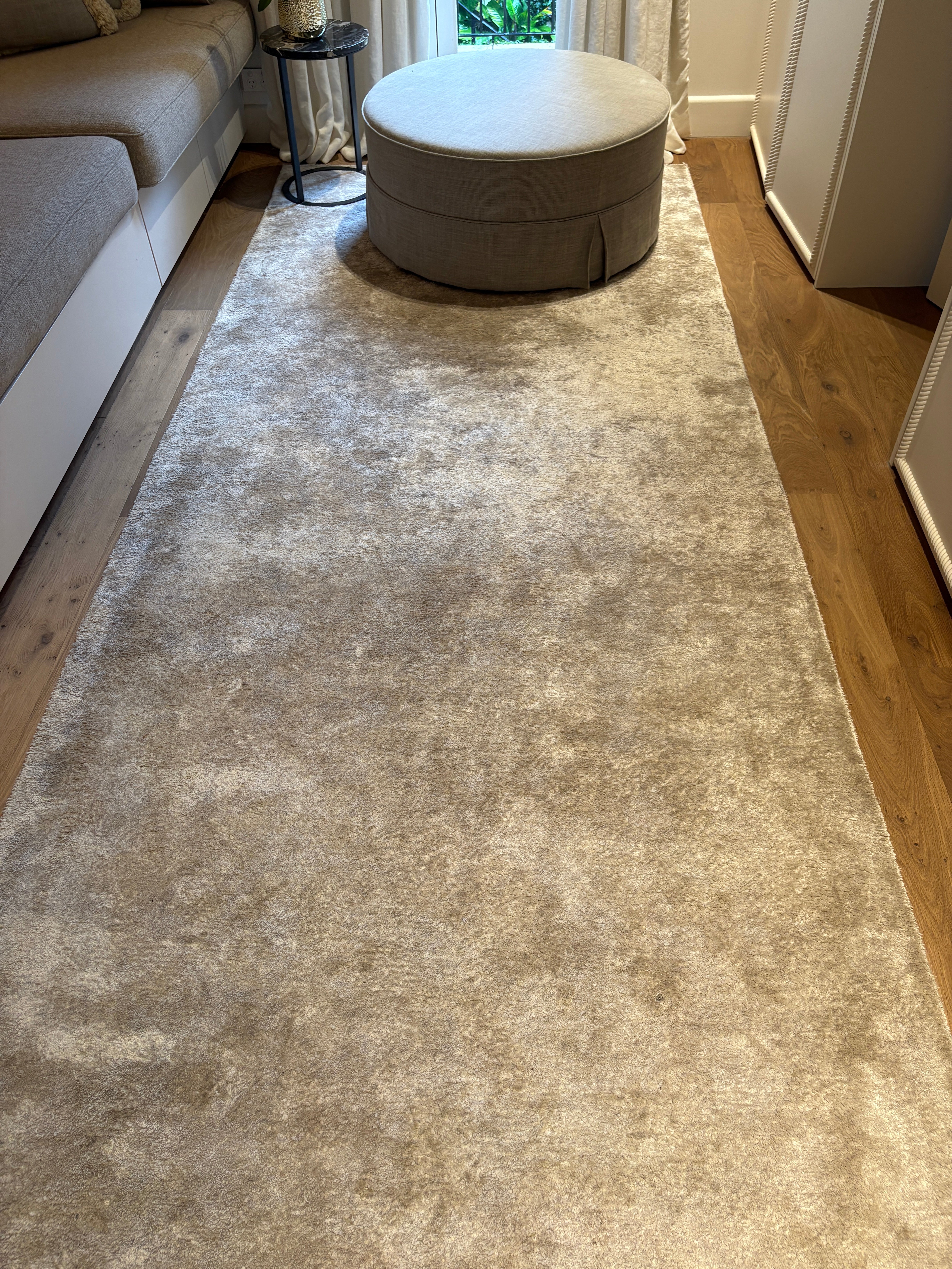 Whitecliffe Imports Silk Rug