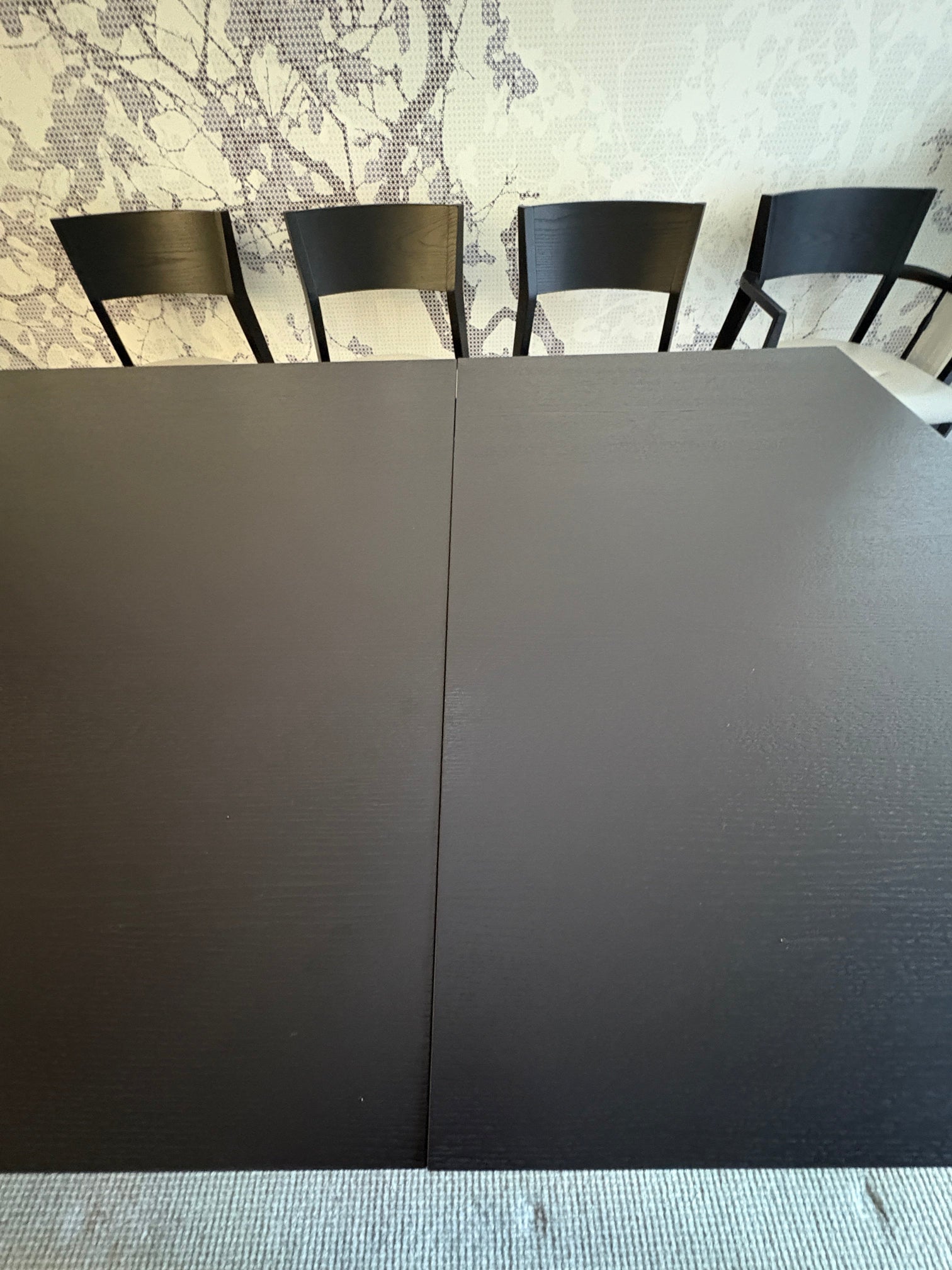 Natuzzi Leggero Extension Dining Table