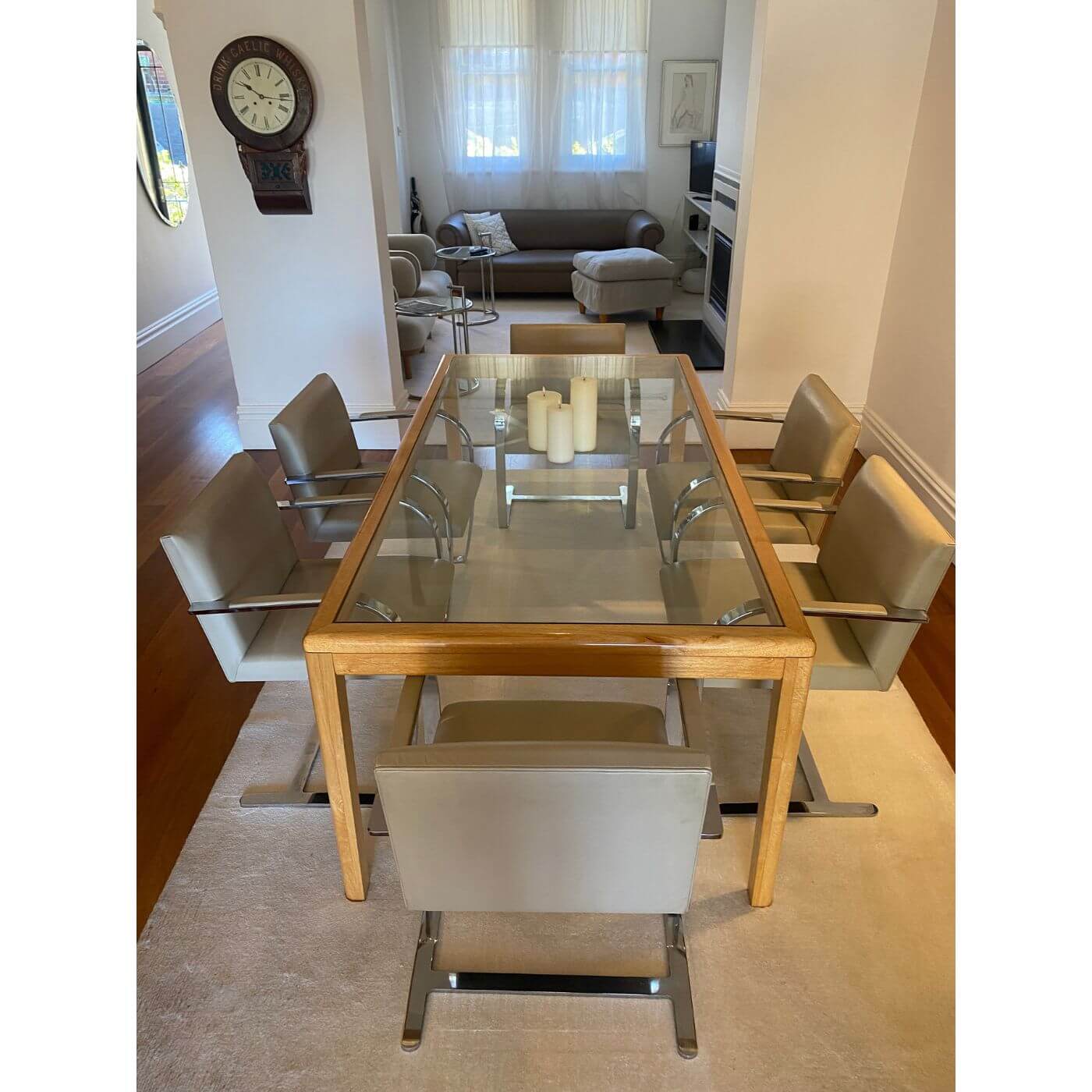 Two-Design-Lovers-BespokeGlass-and-timber-dining-table