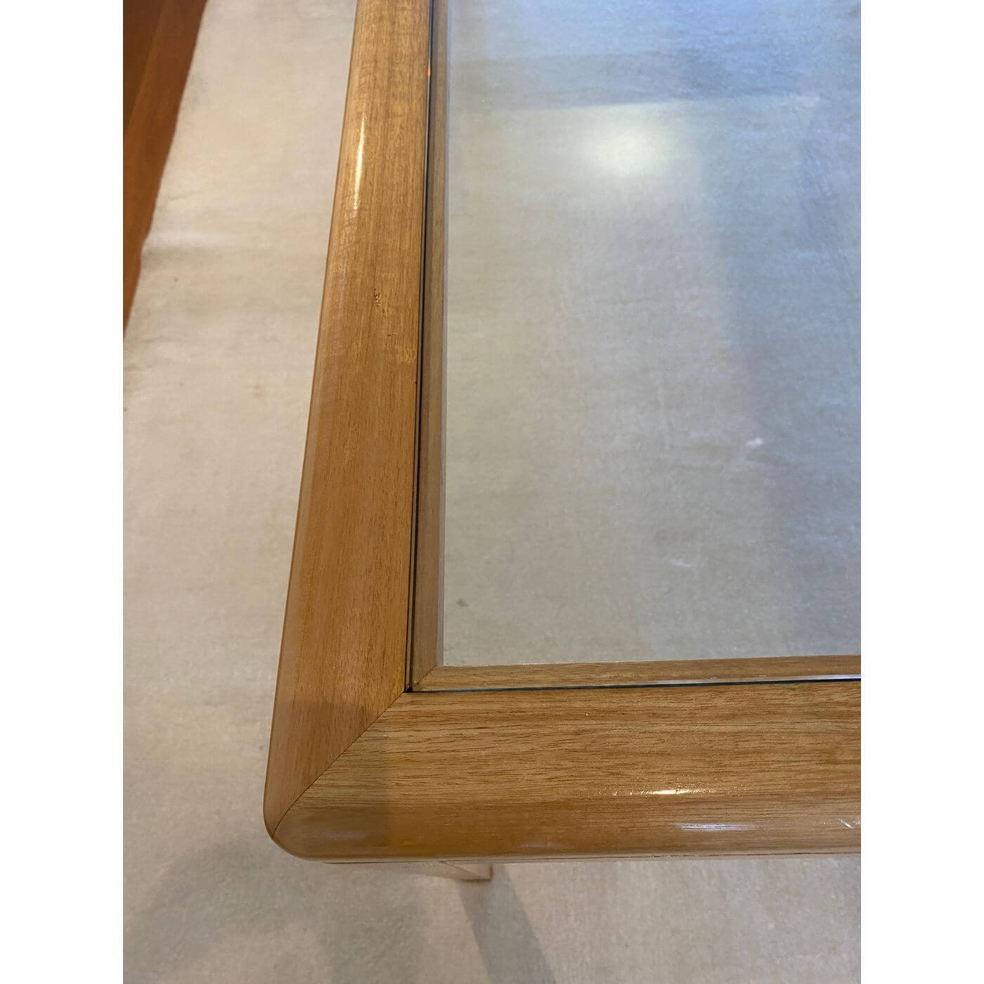 Two-Design-Lovers-BespokeGlass-and-timber-dining-table