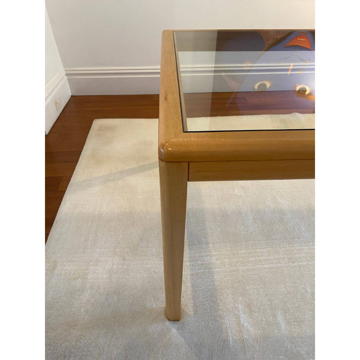 Two-Design-Lovers-BespokeGlass-and-timber-dining-table