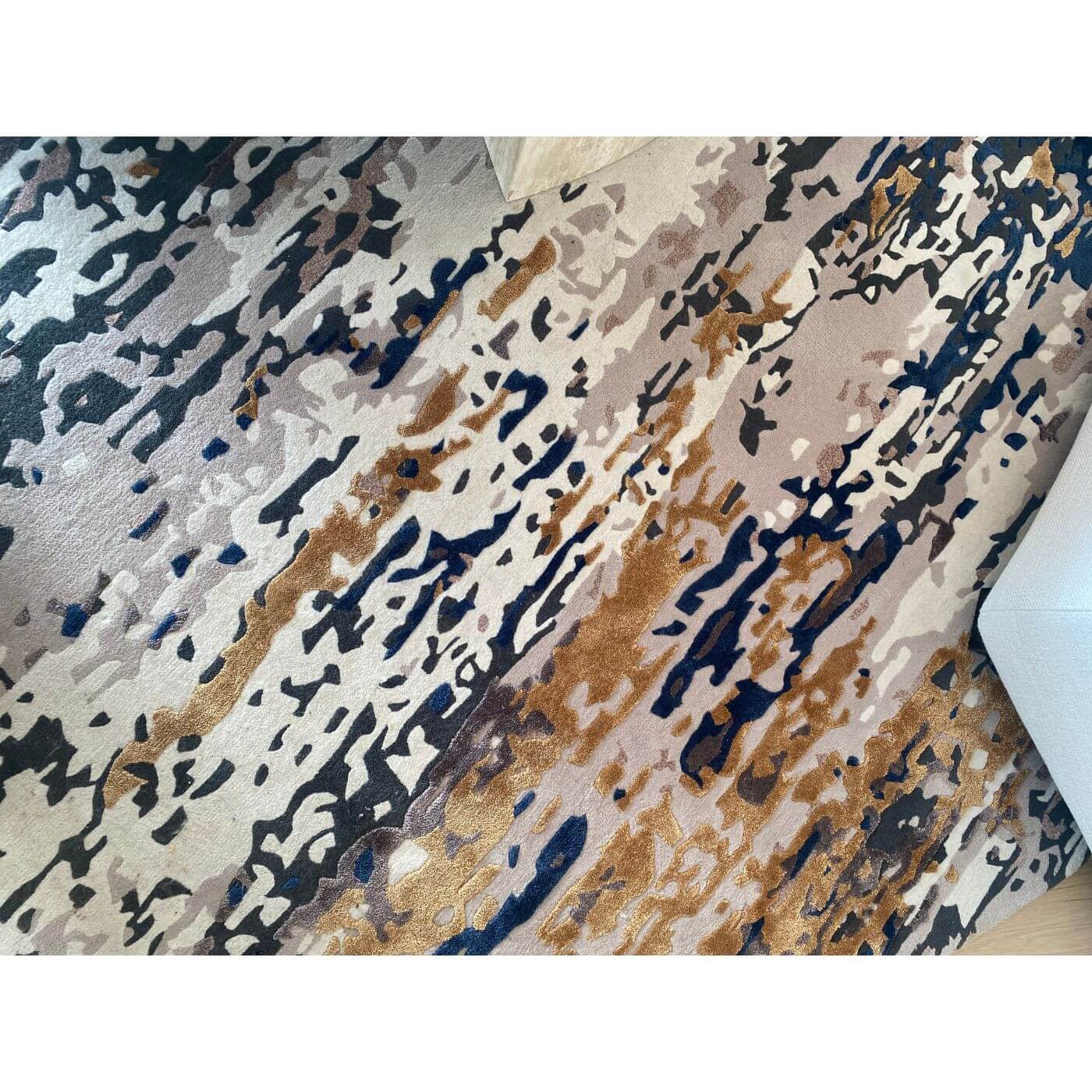 Two-Design-Lovers-Coco-Republic-Custom-Round-Rug