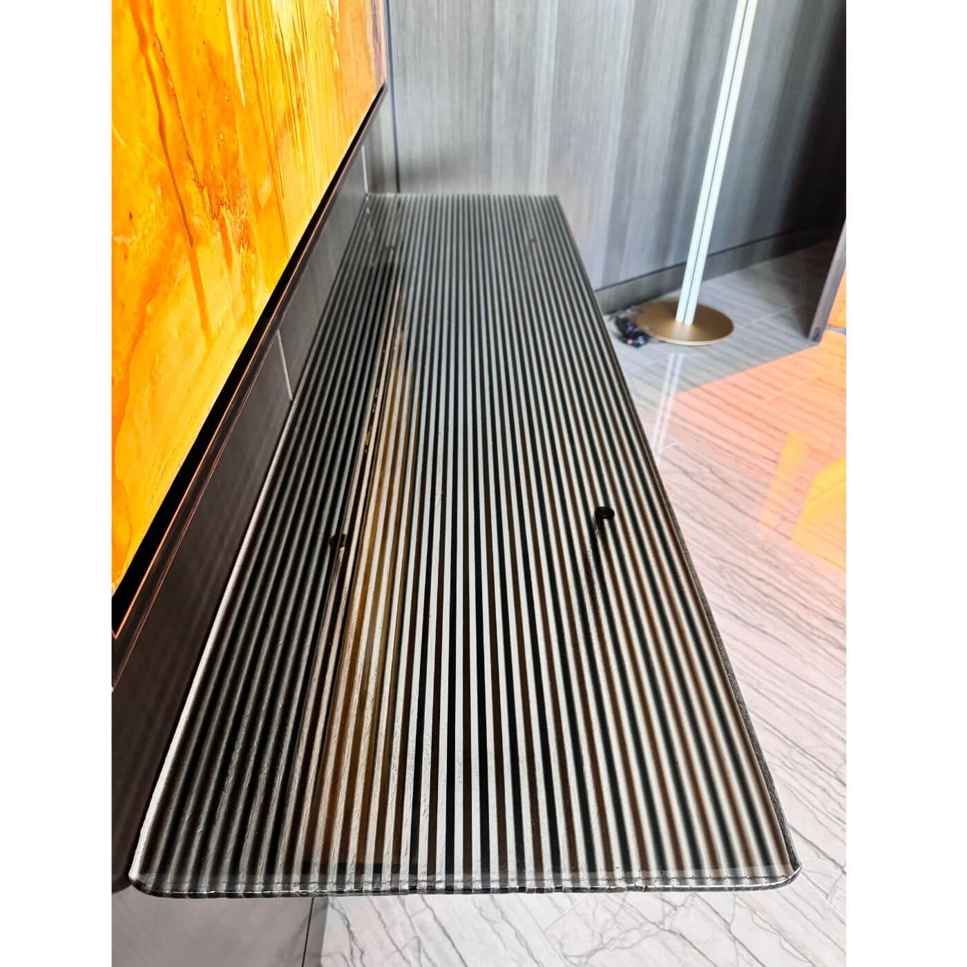 Two-Design-Lovers-Fiam-Glass-Console