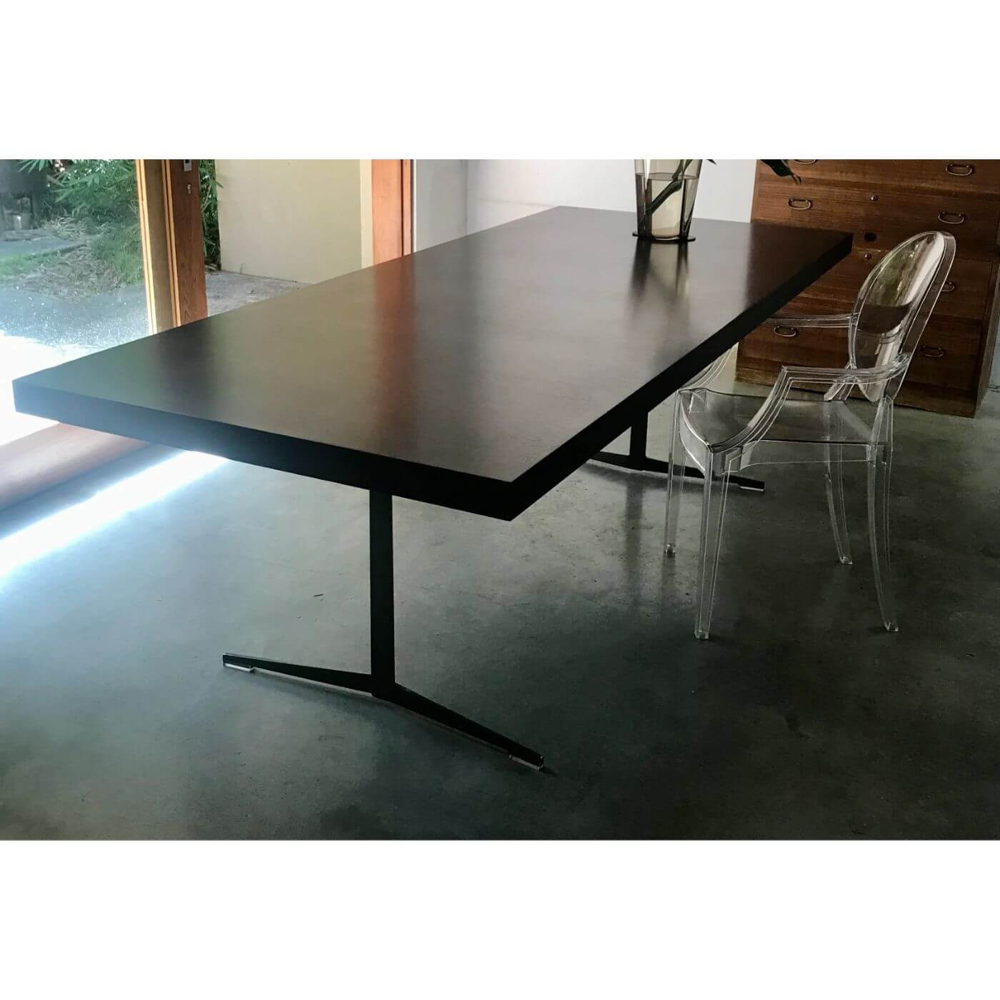 Two-Design-Lovers-Fly Table-by-Antonio-Citterio-for-Flexform