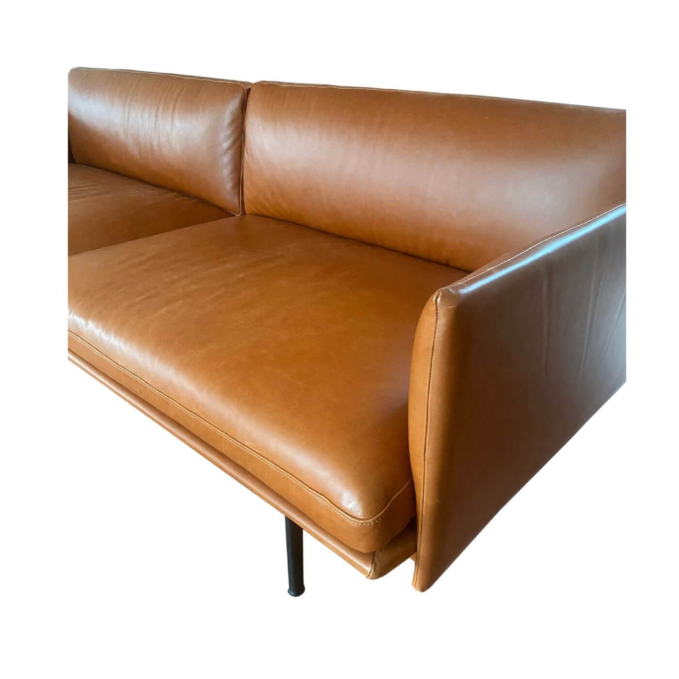 Two-Design-Lovers-Muut0-Outline-Sofa