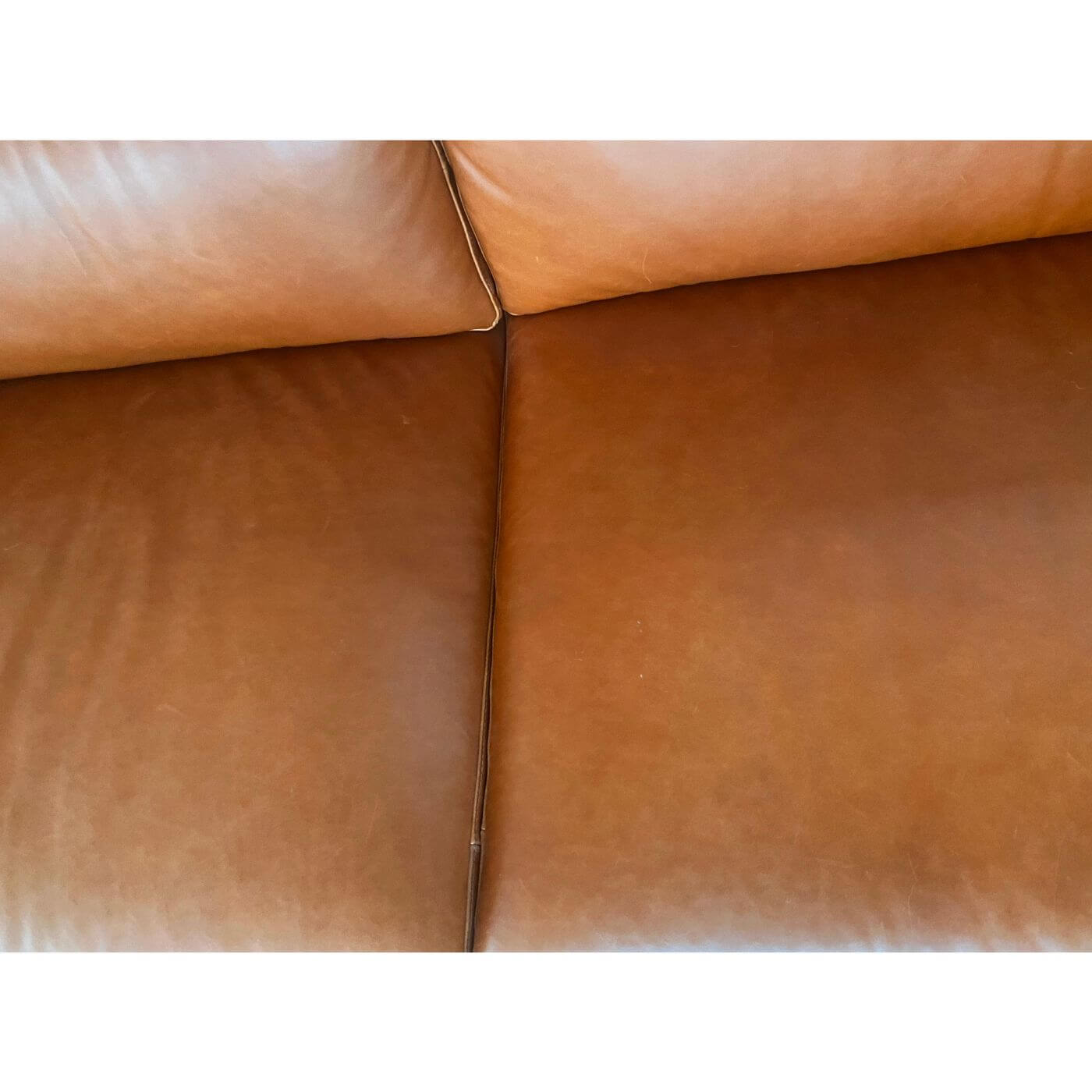 Two-Design-Lovers-Muut0-Outline-Sofa