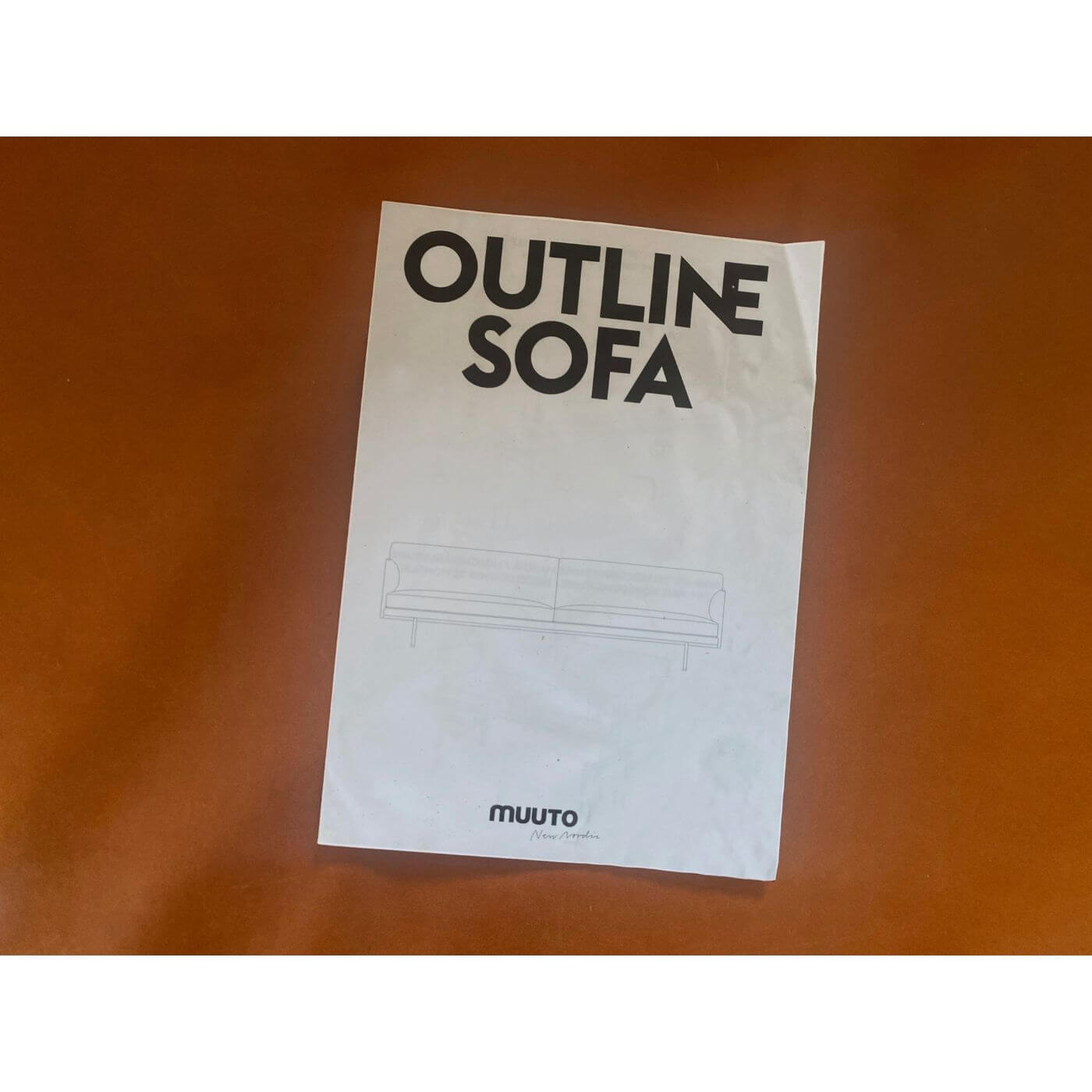 Two-Design-Lovers-Muut0-Outline-Sofa