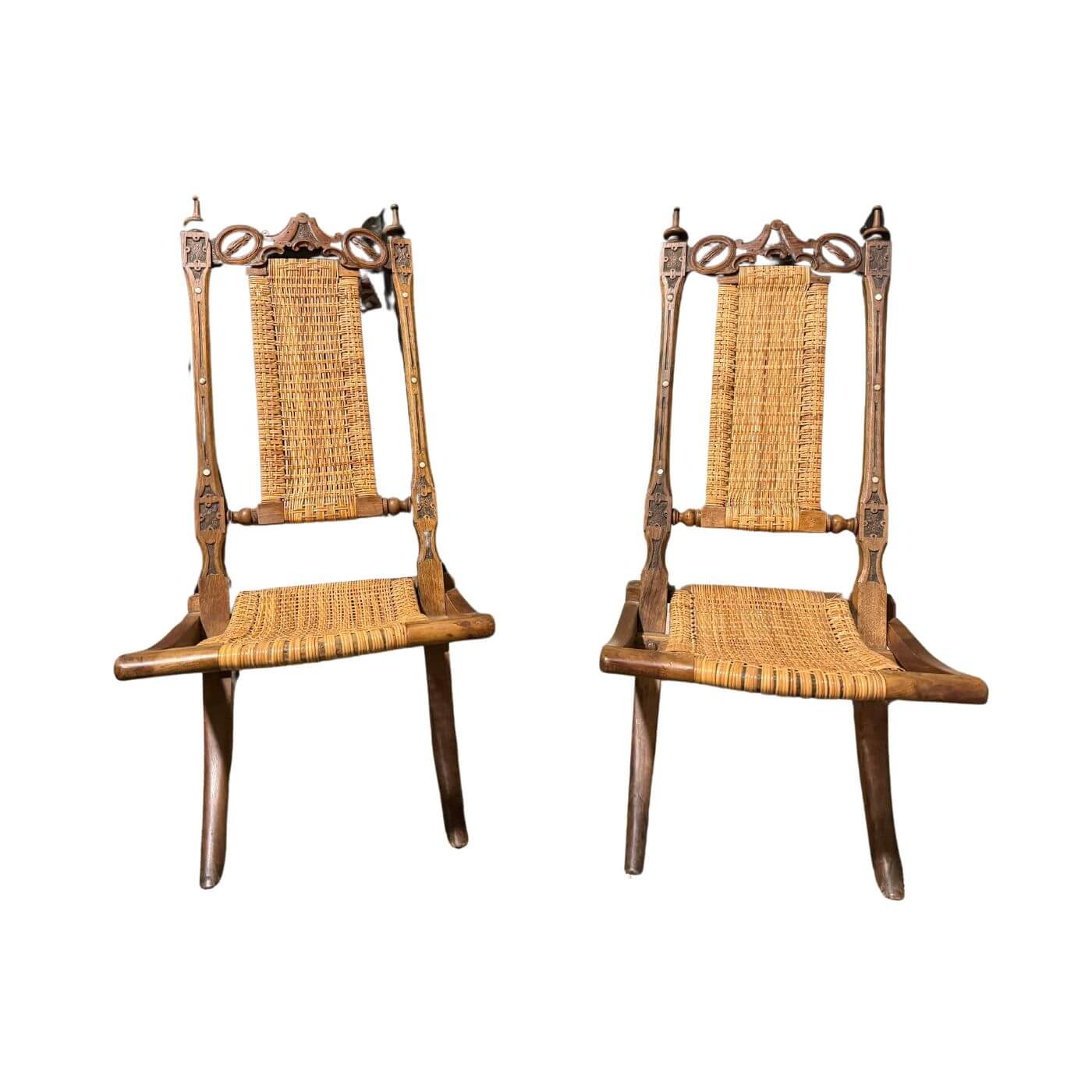 Two-Design-Lovers-Original-safari-deck-chairs