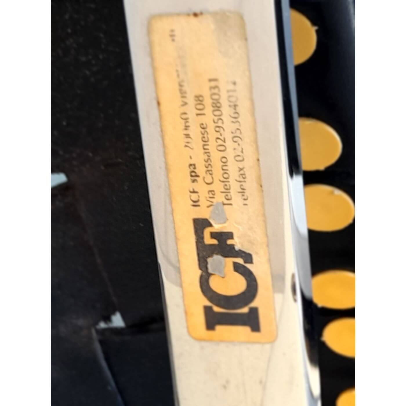 Two-Design-Lovers-PLR1-Luar-Lounge-chair-by-Ross-Littell