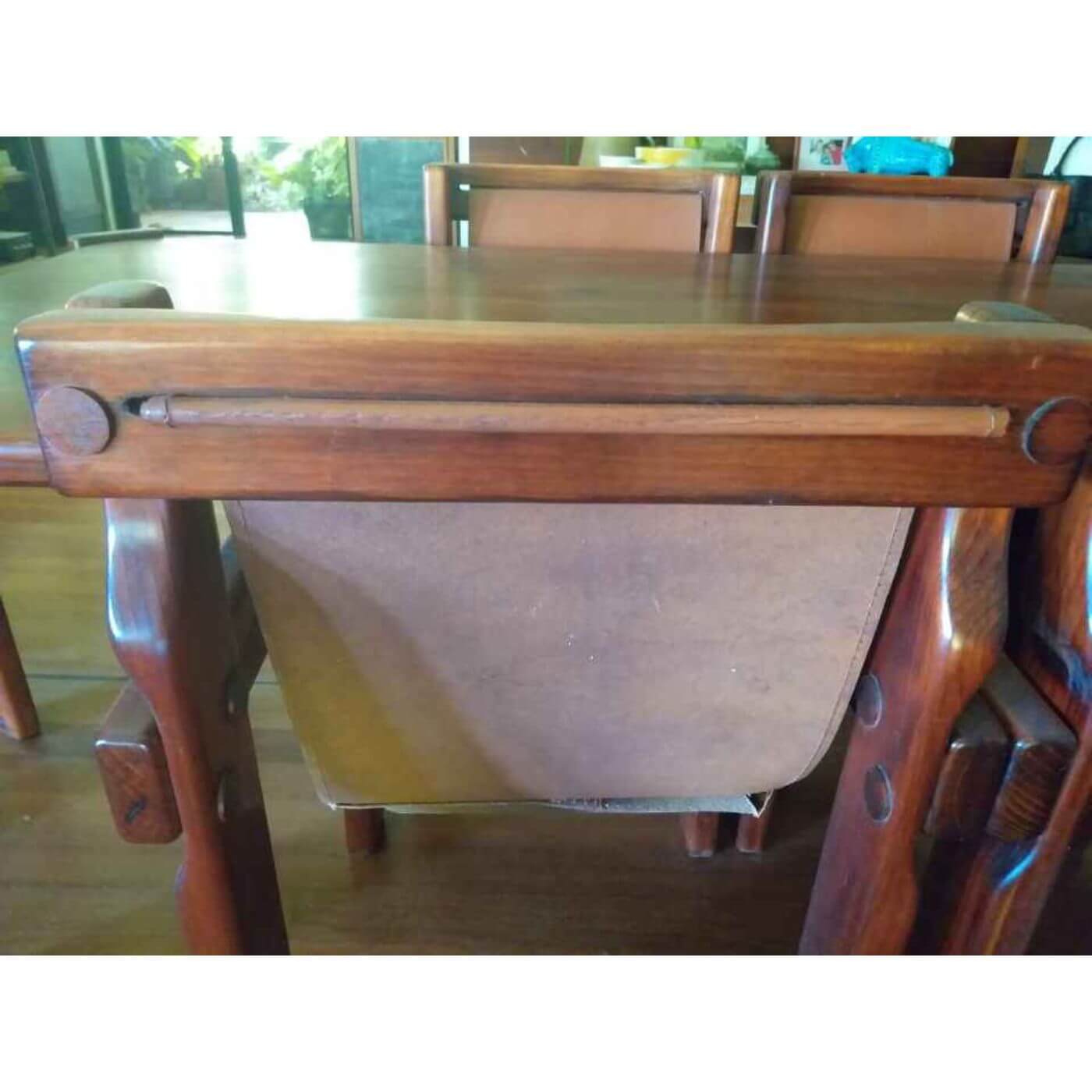 Two-Design-Lovers-Post-and-rail-dining-suite