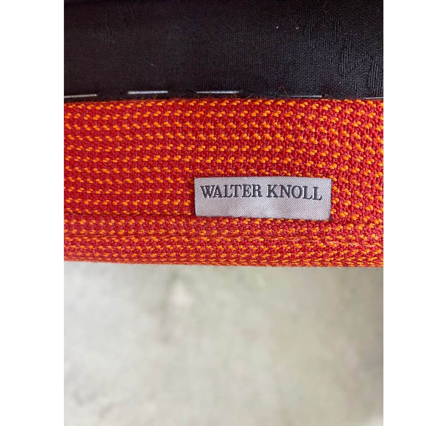 Two-Design-Lovers-Walter-Knoll-Flow-Chair