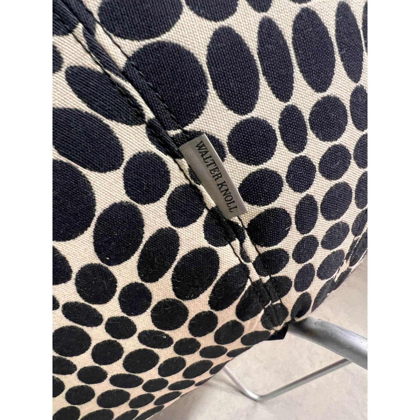 Two-Design-Lovers-Walter-Knoll-Flow-Chair