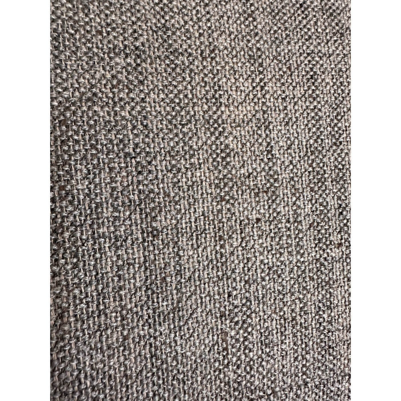 Two-Design-Lovers-Walter-Knoll-Foster-Armchair