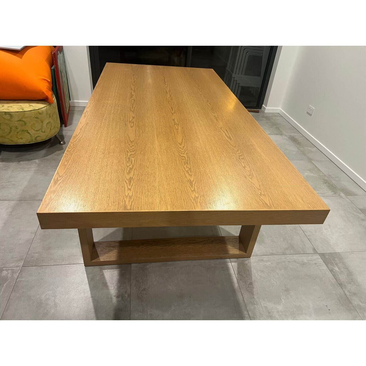 Two-Design-Lovers-Zuster-April-Dining-Table