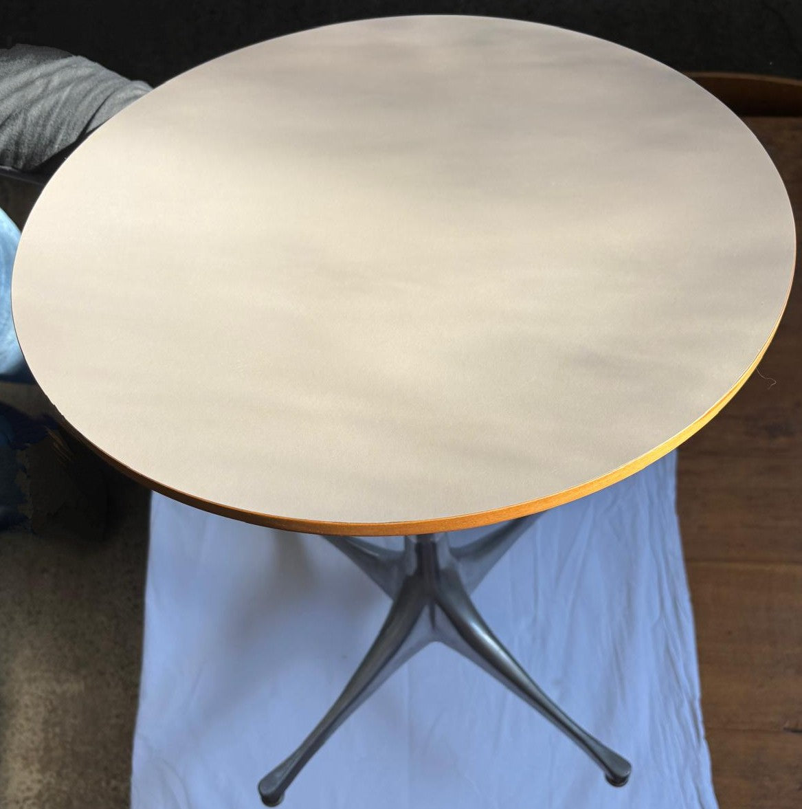 Herman Miller Nelson Pedestal Side Tables, pair