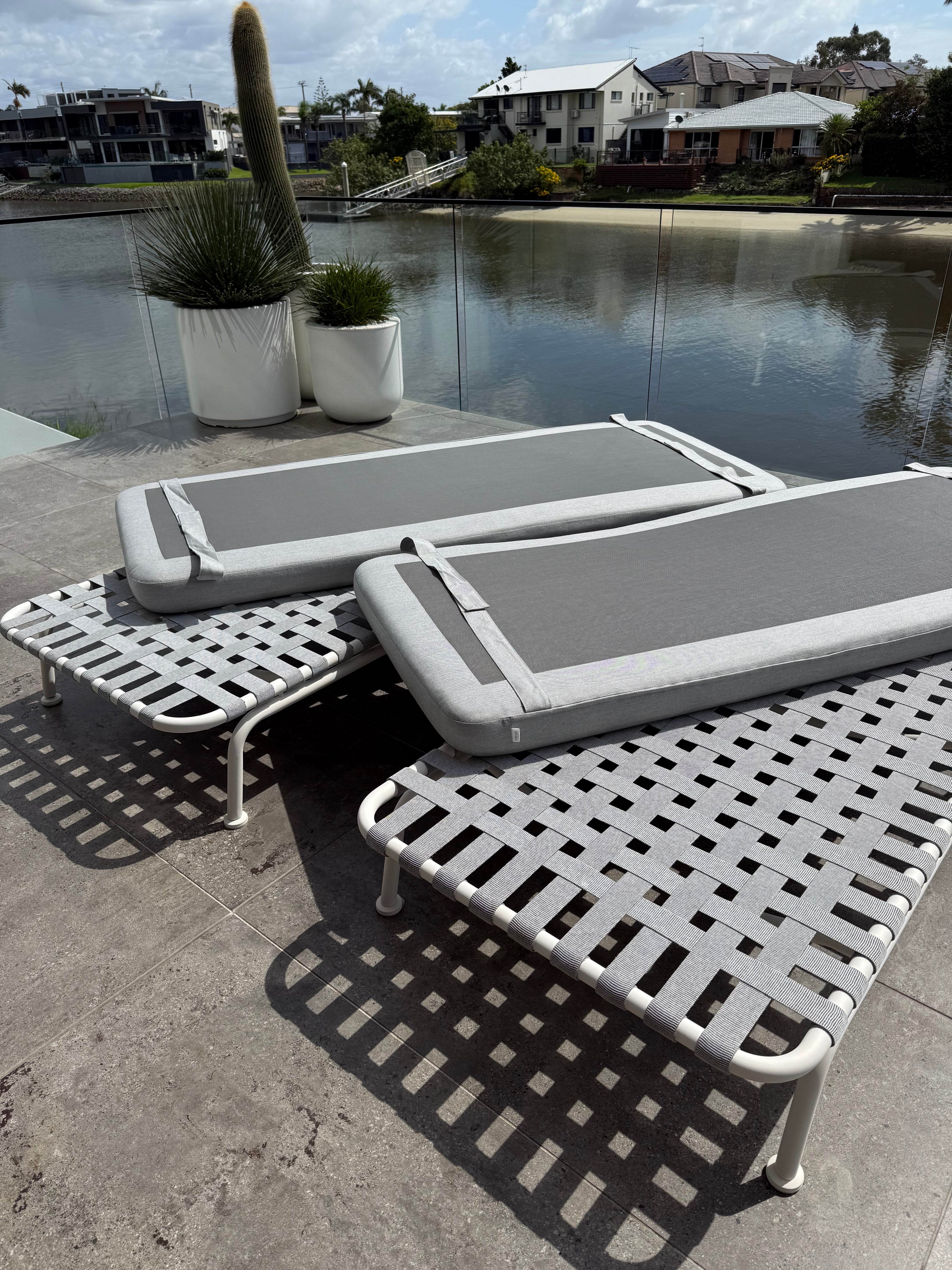 Mindo Outdoor Daybed, Pair