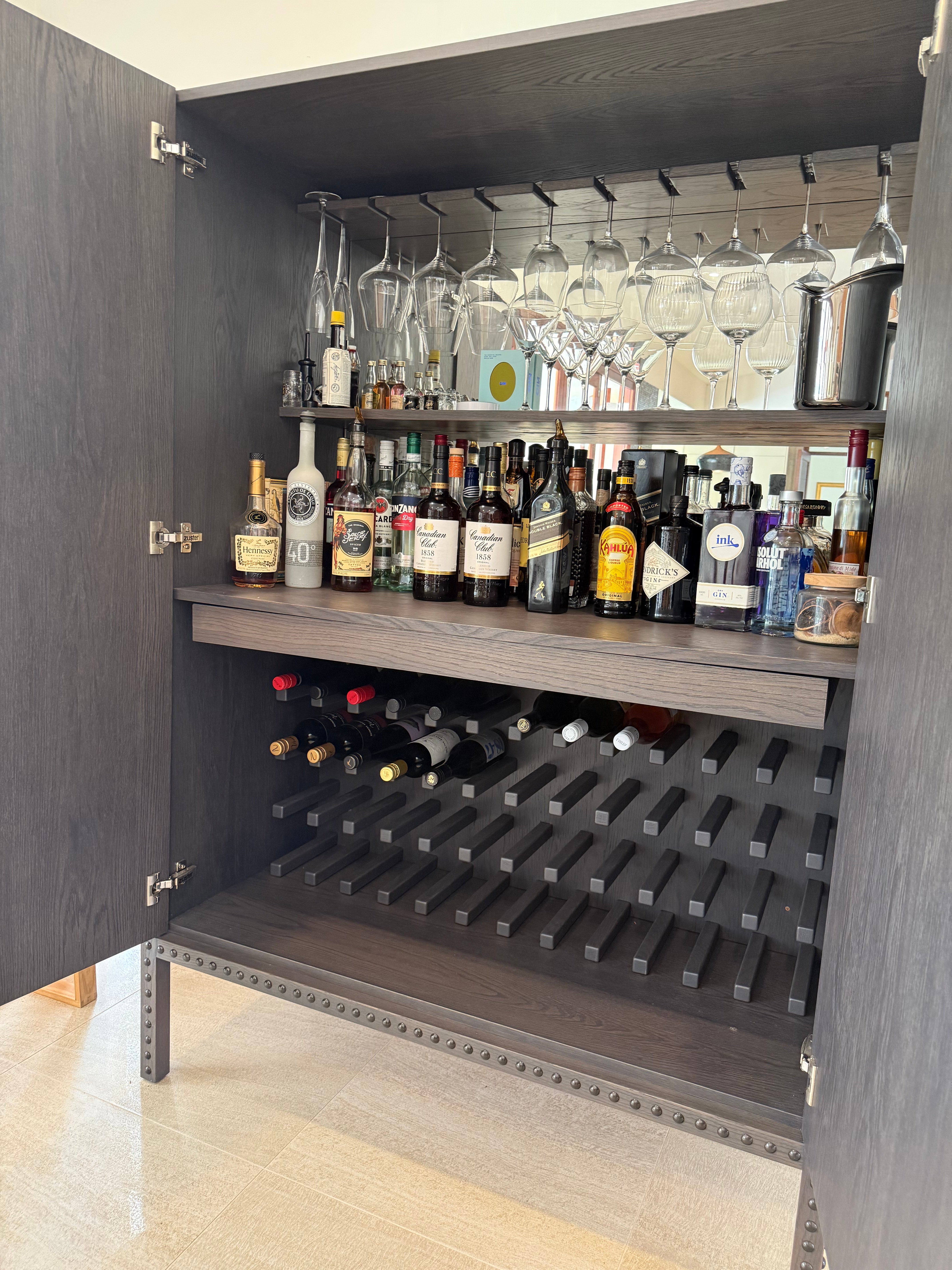 Zuster Embellish Cocktail Cabinet