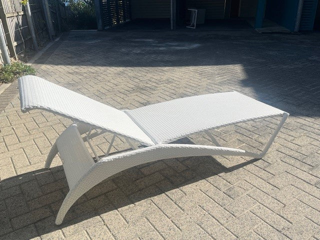 Rausch Florida Beach sun loungers, pair + side table