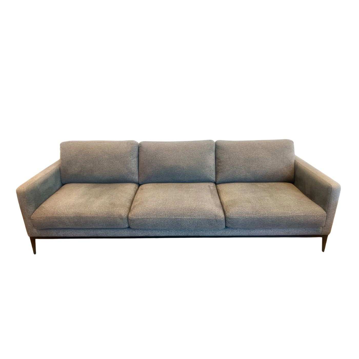 Zuster Sabrina 3.5 seater sofa