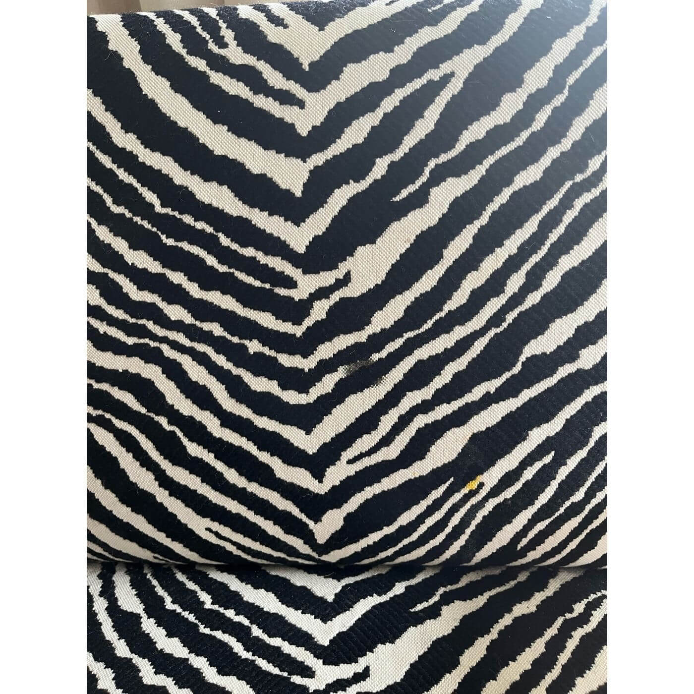 Alvar Aalto Tank 400 zebra armchair