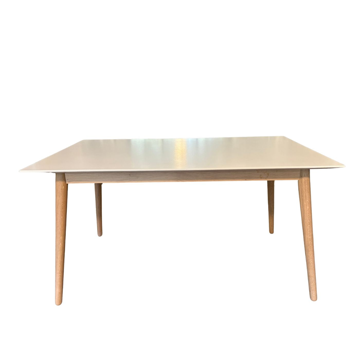 Bo Concept Milano Table