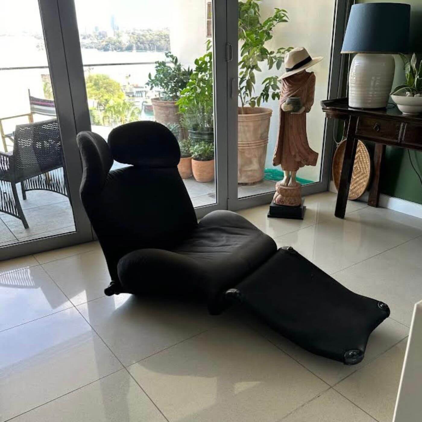 Cassina Wink Lounge chair by Toshiyuki Kita