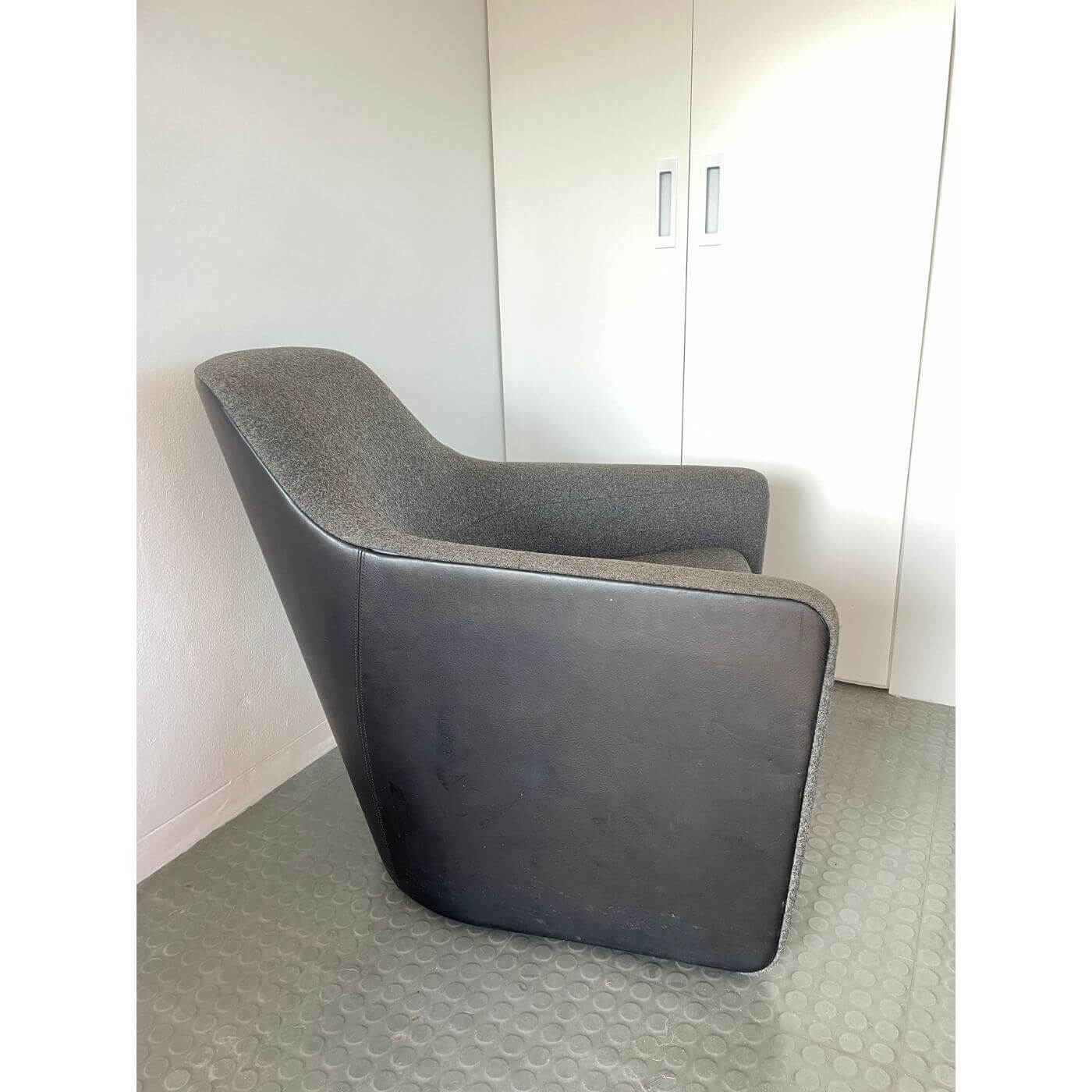 Walter Knoll Foster 520 armchair by Foster + Partners