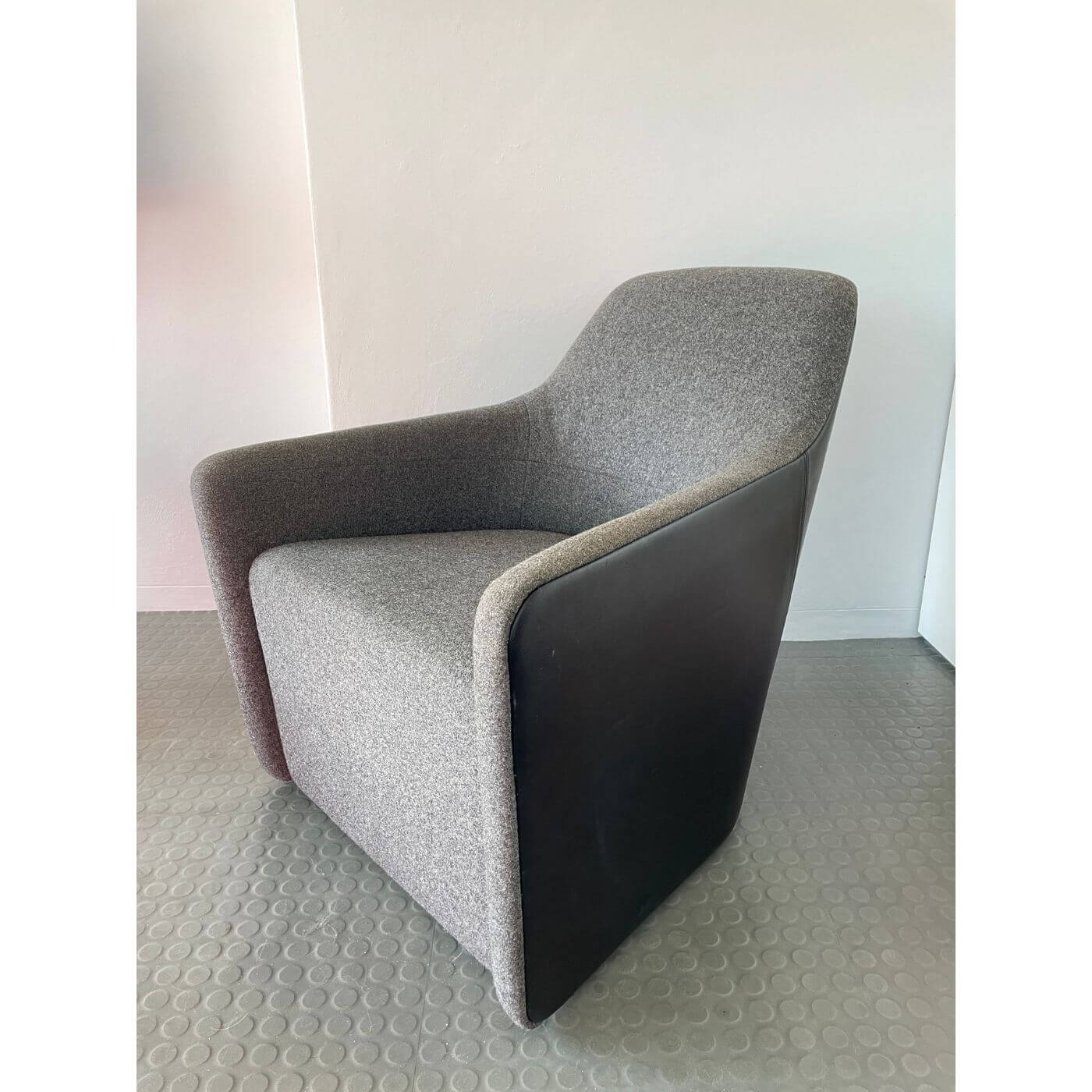 Walter Knoll Foster 520 armchair by Foster + Partners