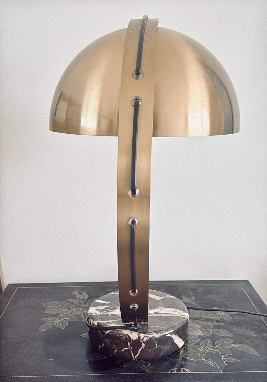 68a44b28a76e766b79698fbf_brass-lamp4_1775636960796.jpeg