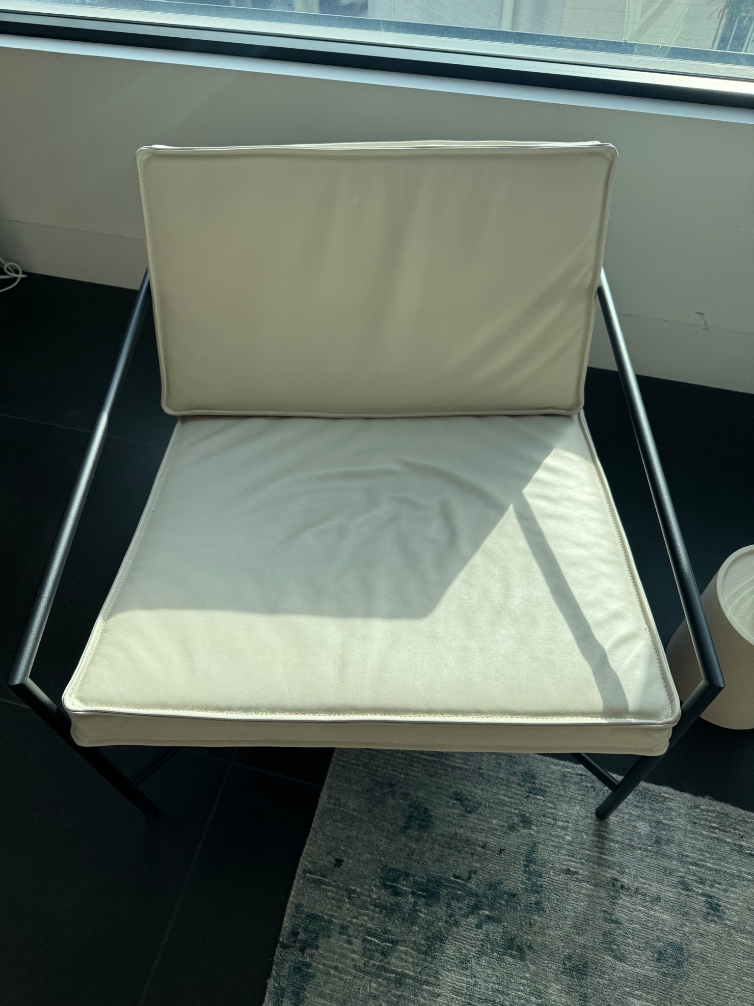 68a44b28a76e766b79698fbf_handvark-chairs-5_1778220684412.jpeg