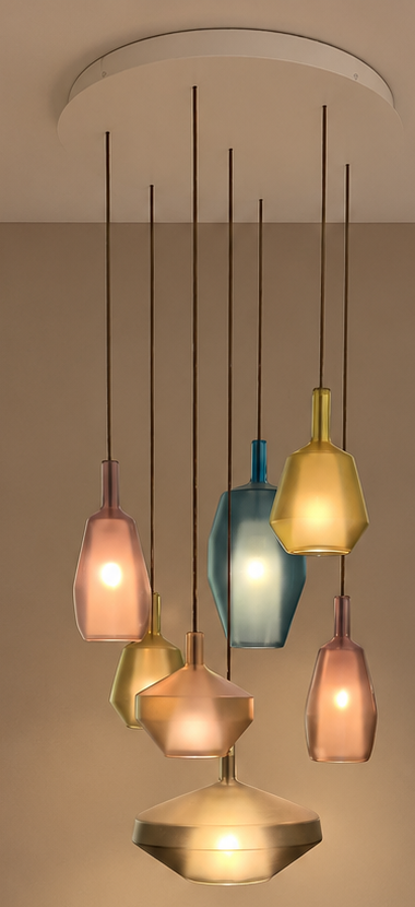 68a44b28a76e766b79698fbf_mom-pendant-close-up_1793312998502.png