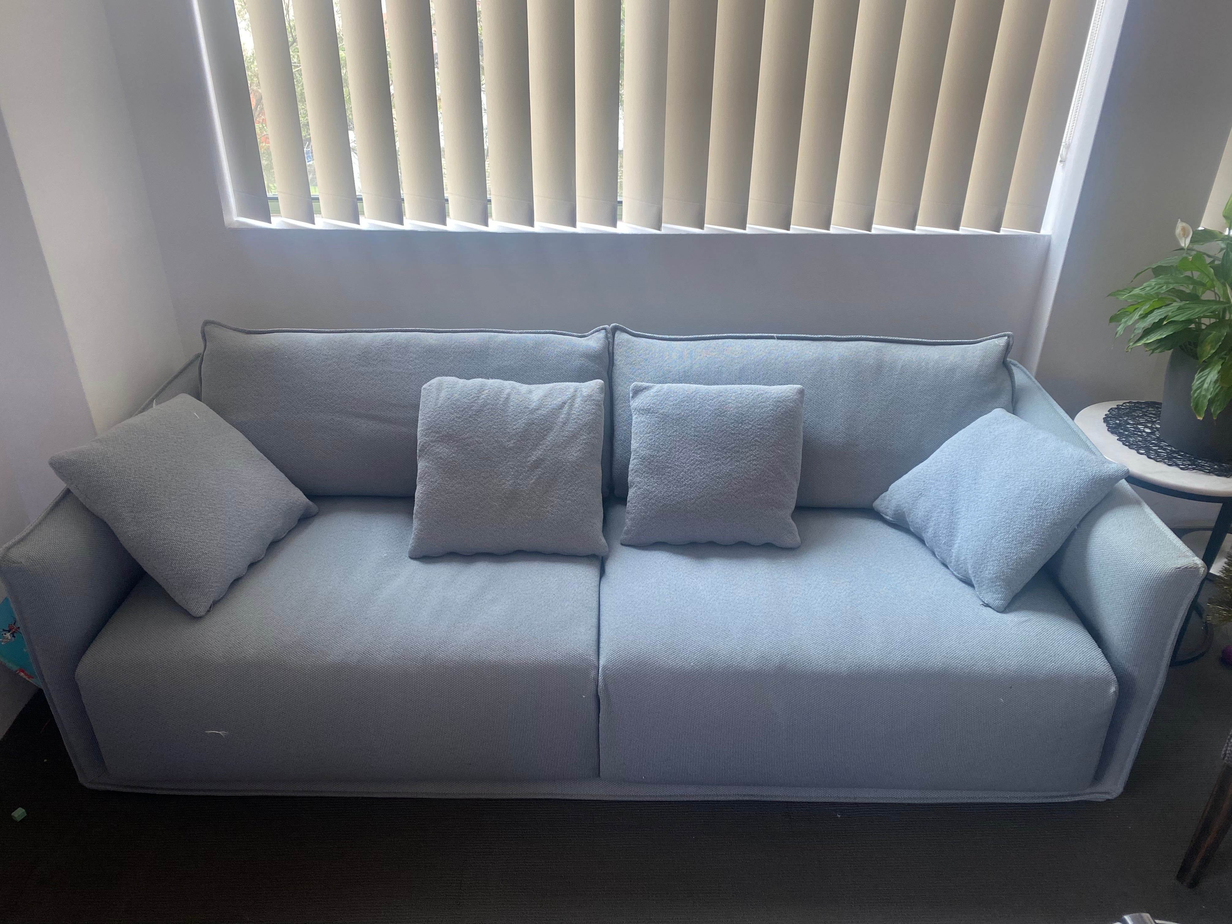 SP01 Max Sofa