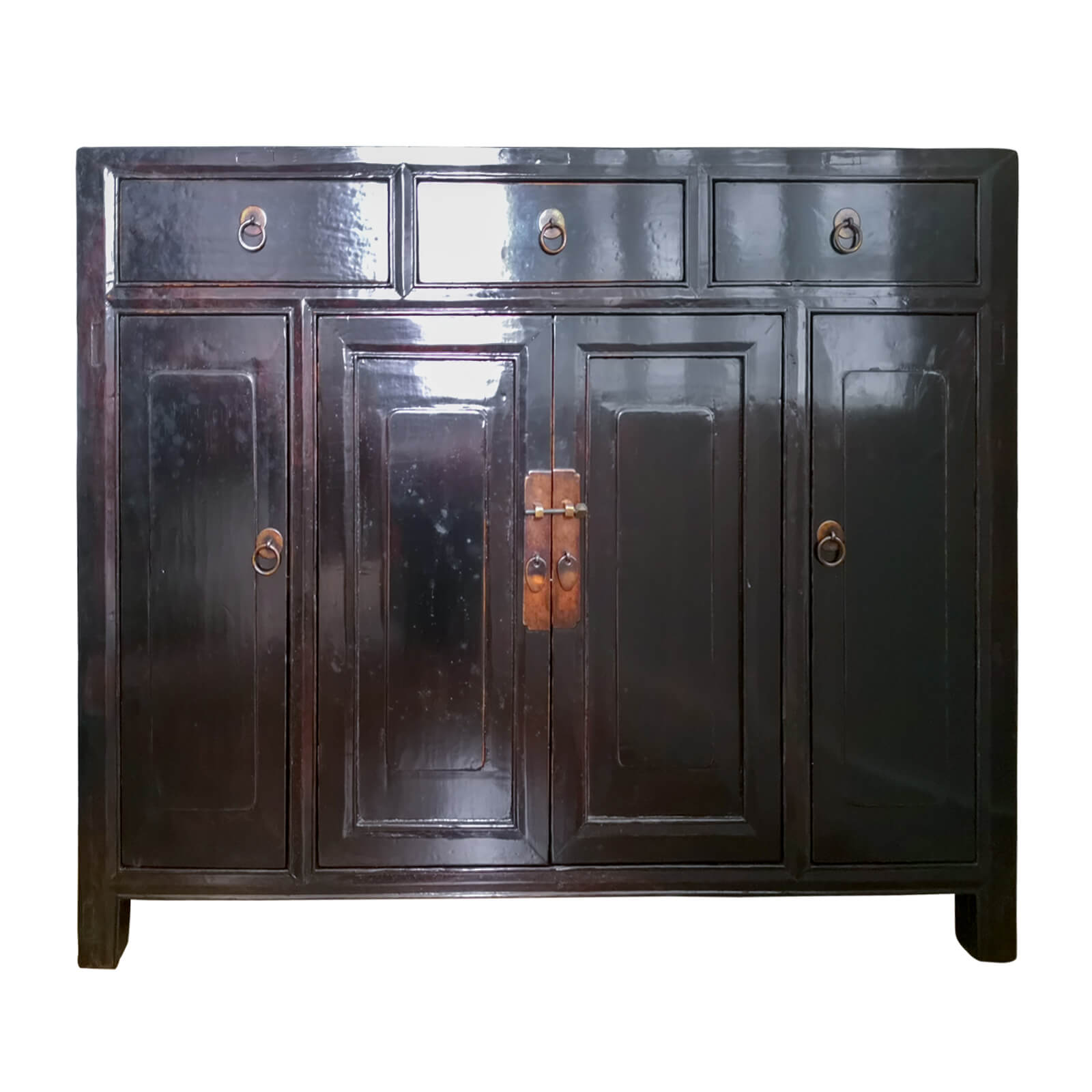 Two Design Lovers - Oriental sideboard