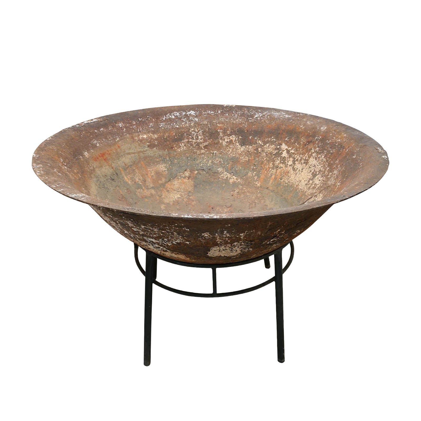 Two Design Lovers cast iron fire pit top view