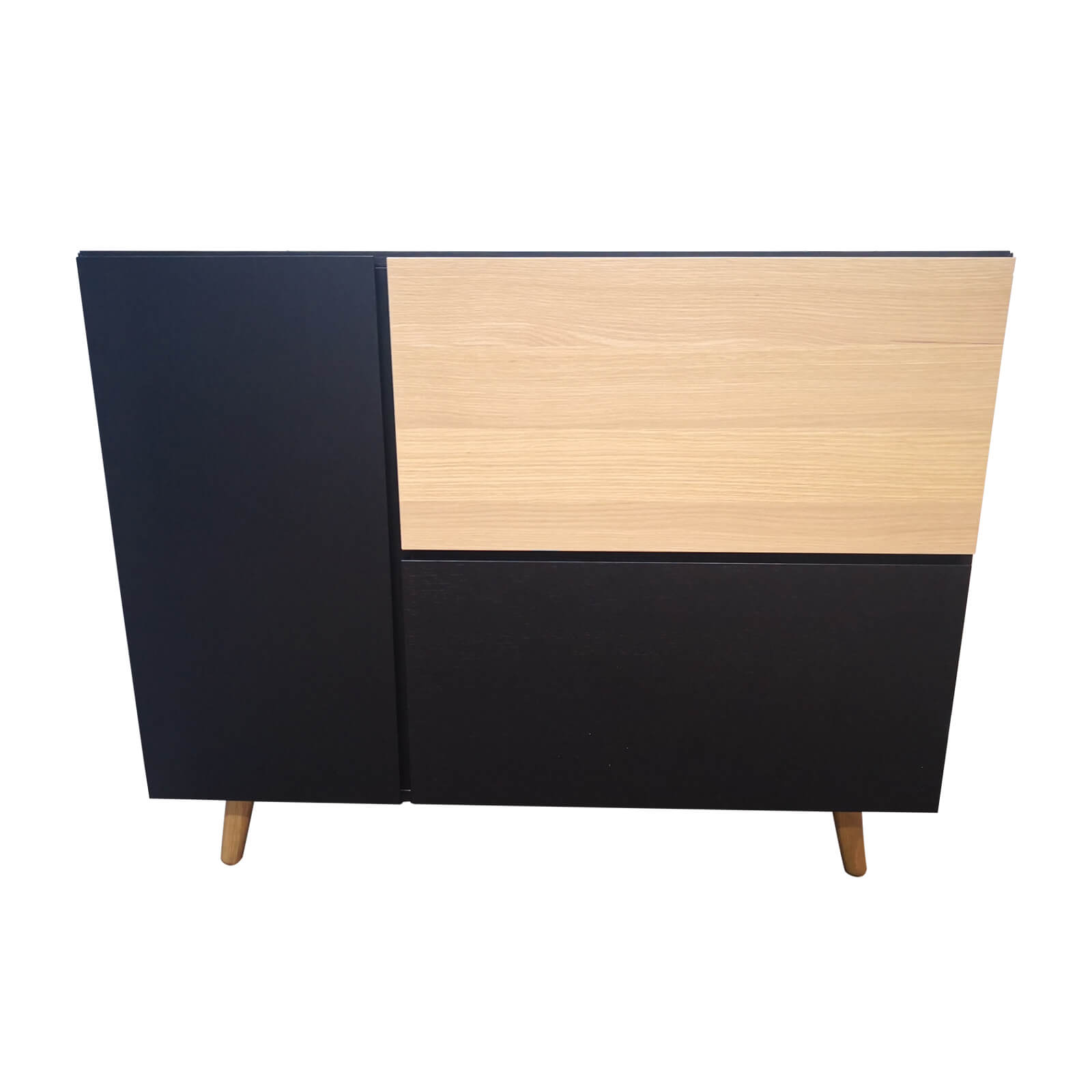 Two Design Lovers Bo Concept Lugano cabinet