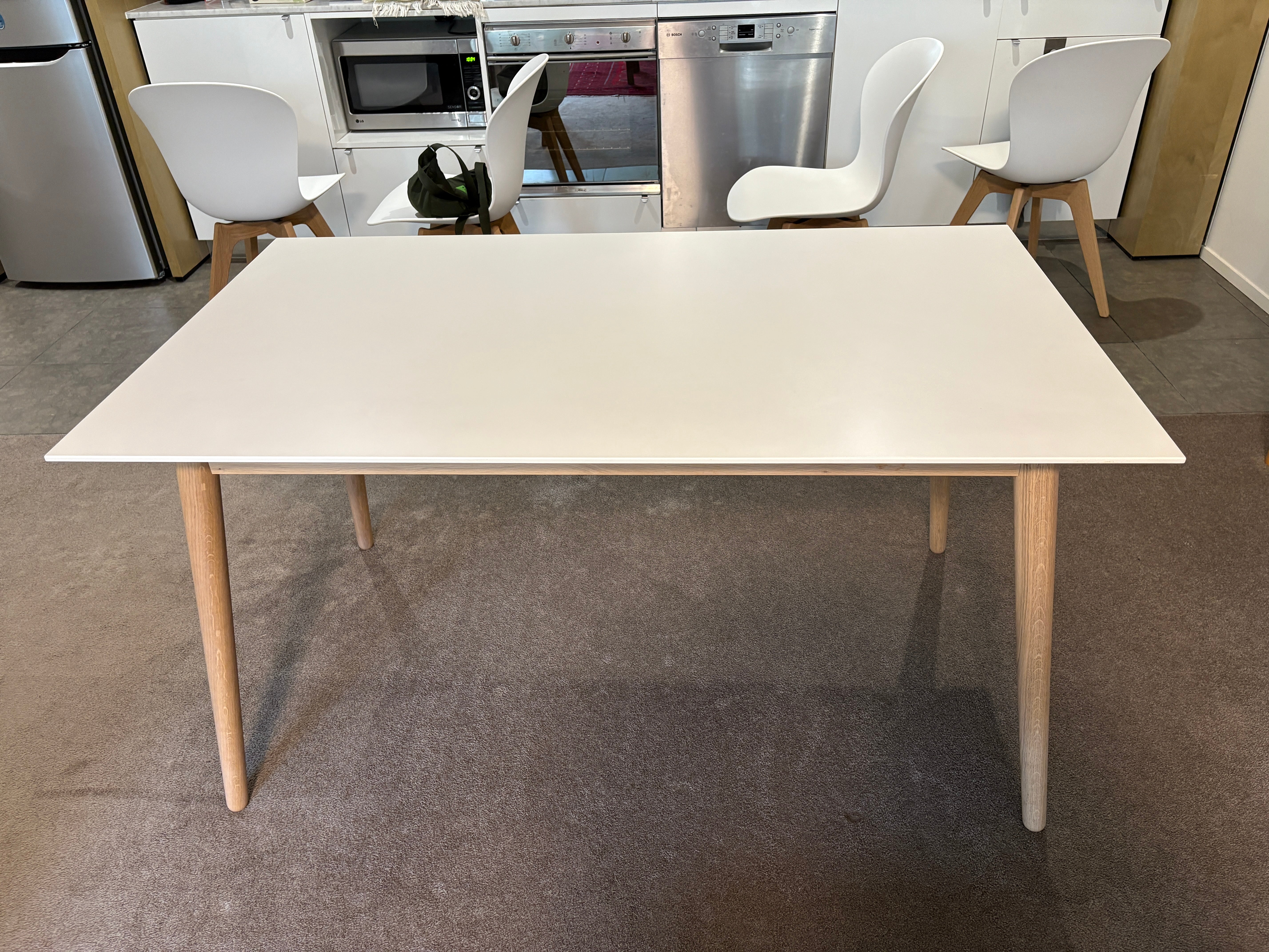 Bo Concept Milano Table