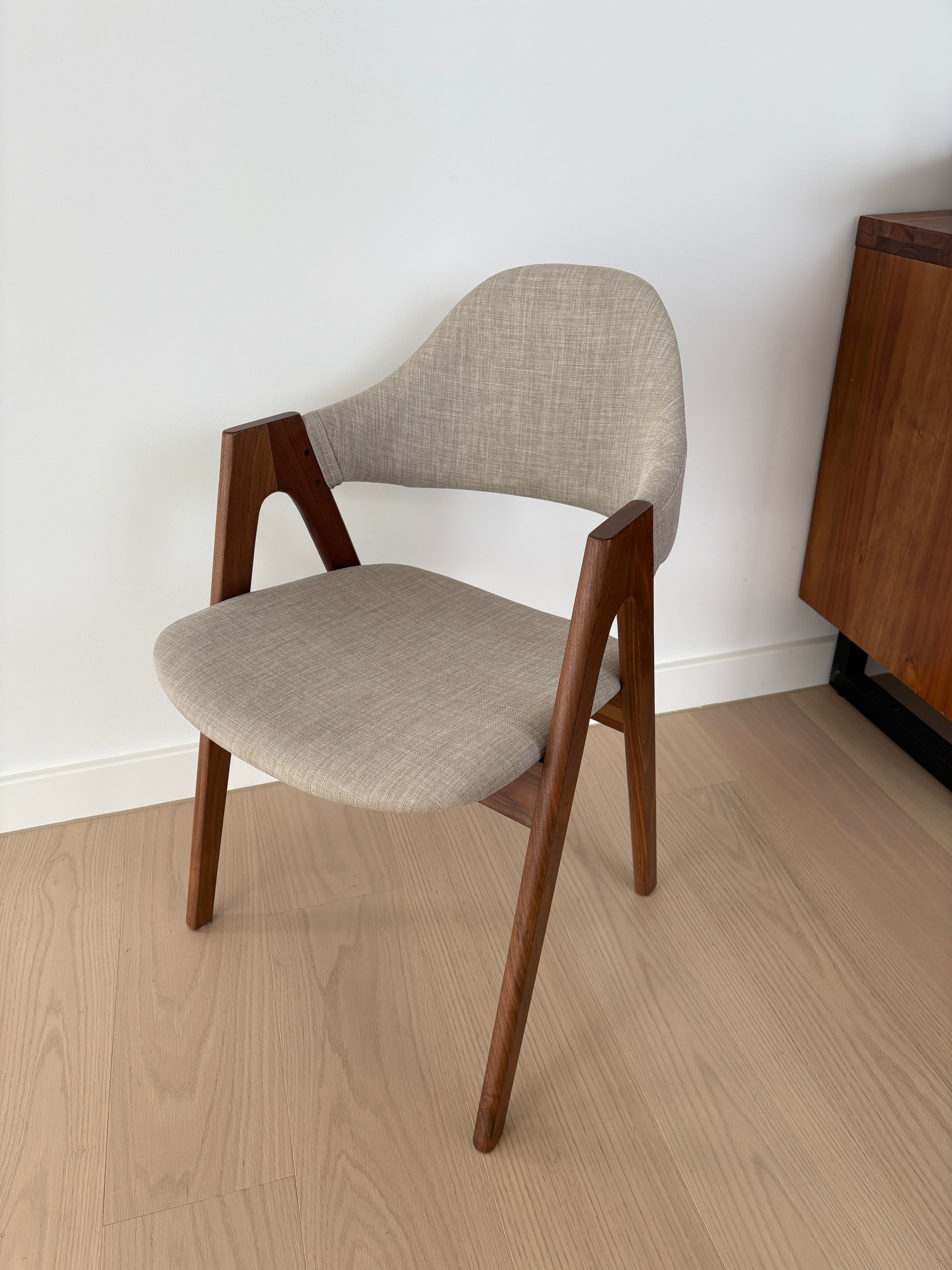 Icon By Design Nestor Walnut Dining Chairs, set of 8