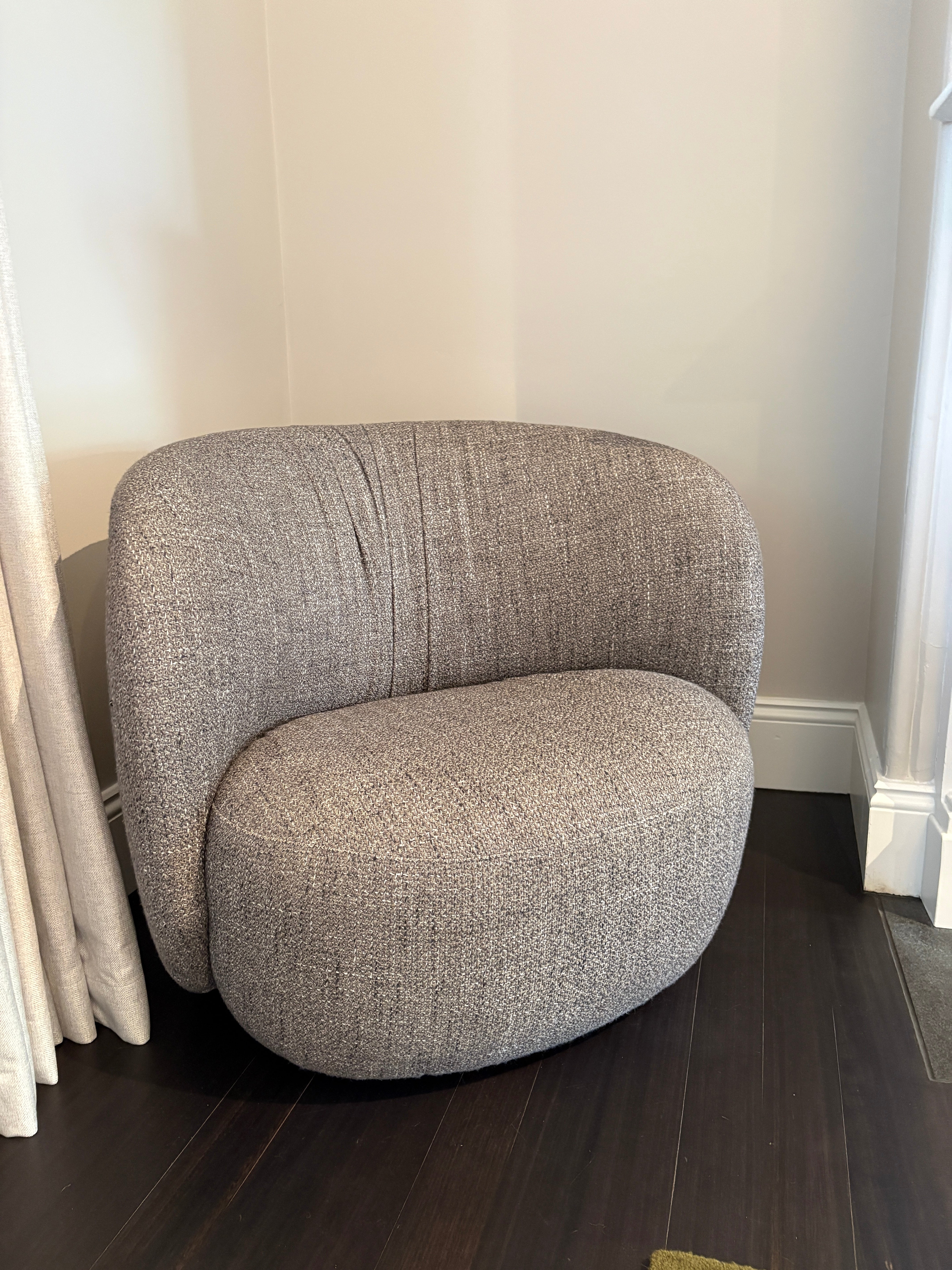 Wendelbo Ovata Large Lounge Chair