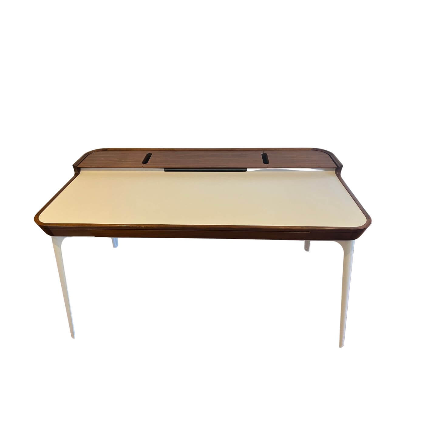 Two-Design-Lovers-Airia-Desk