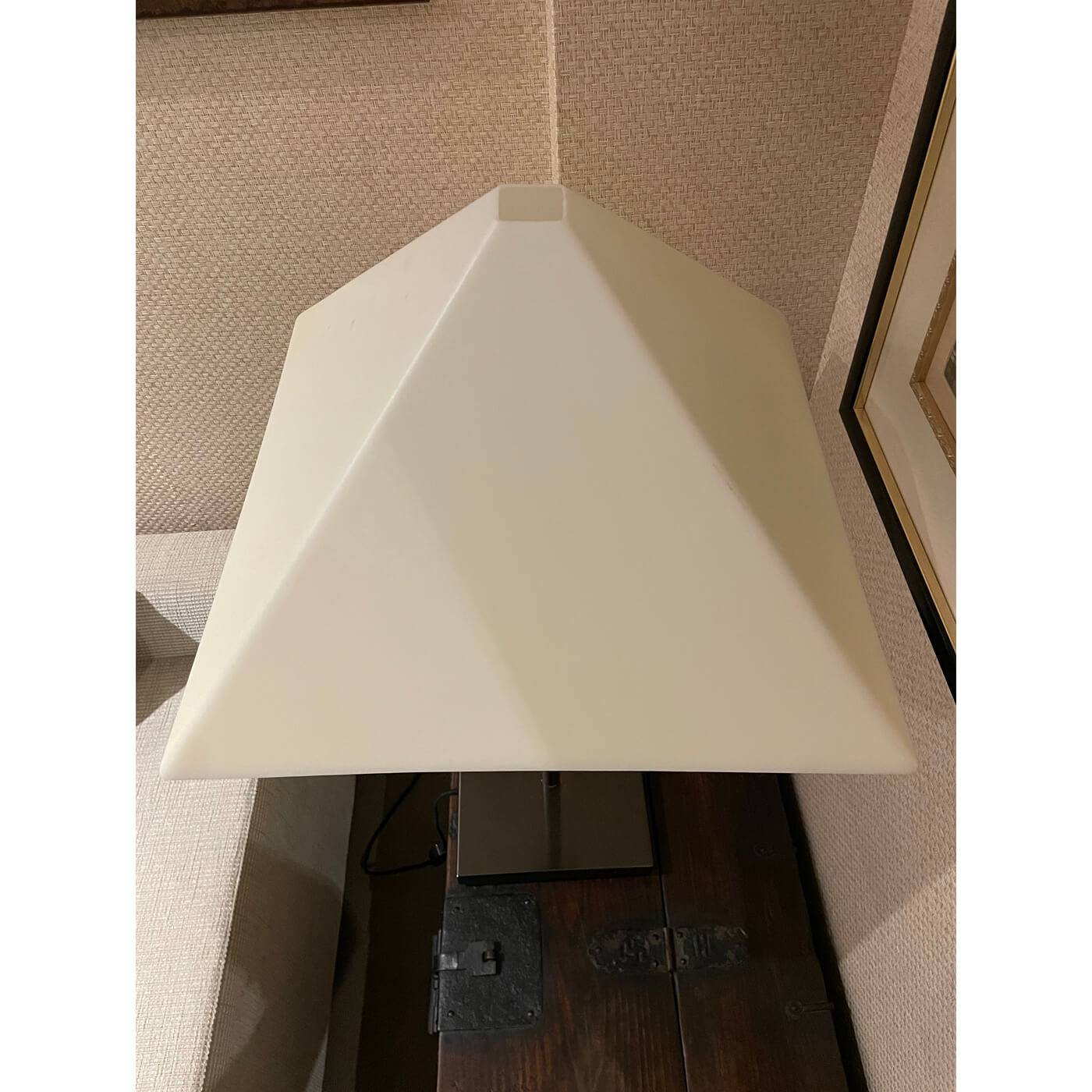 Armani casa Logo table lamp