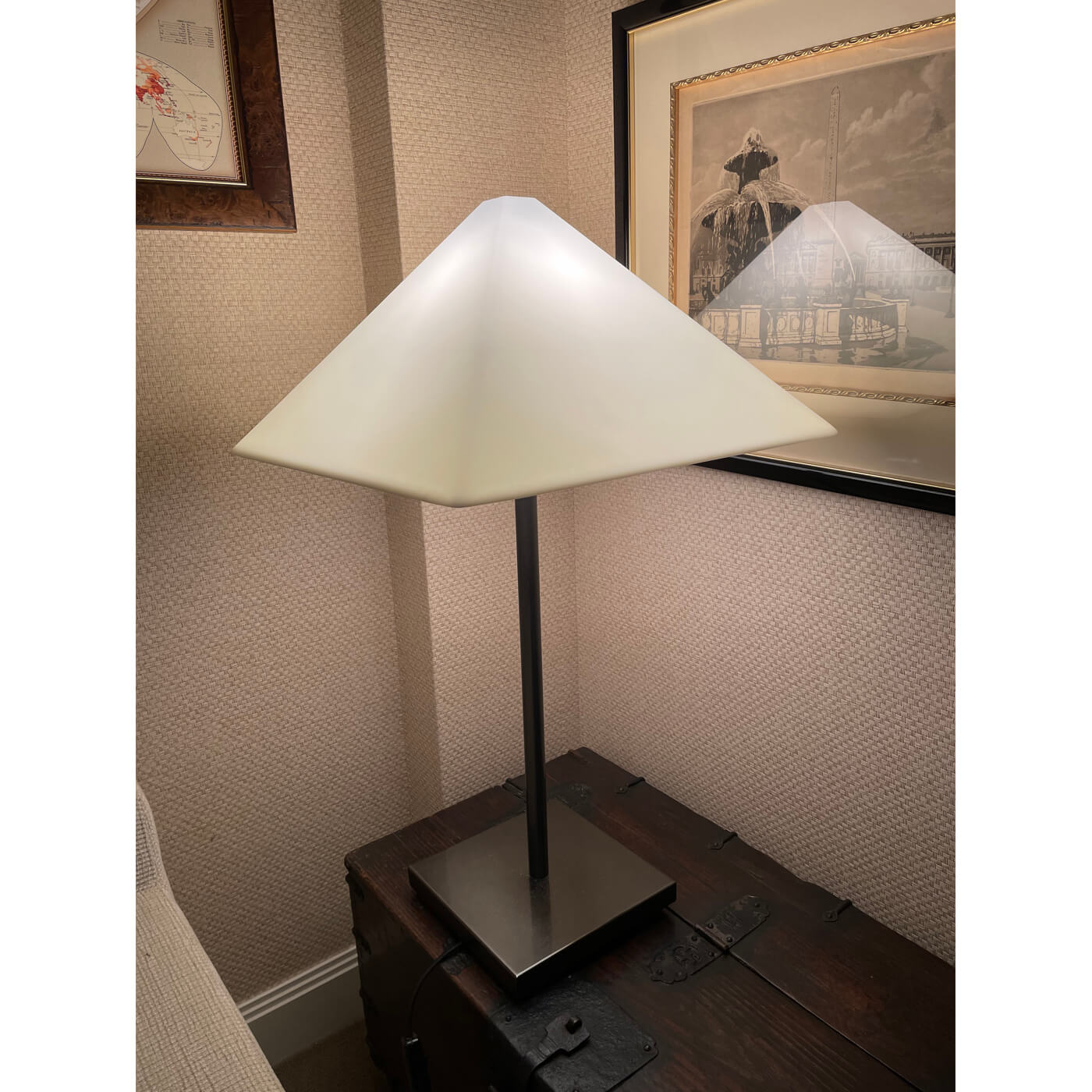 Armani casa Logo table lamp