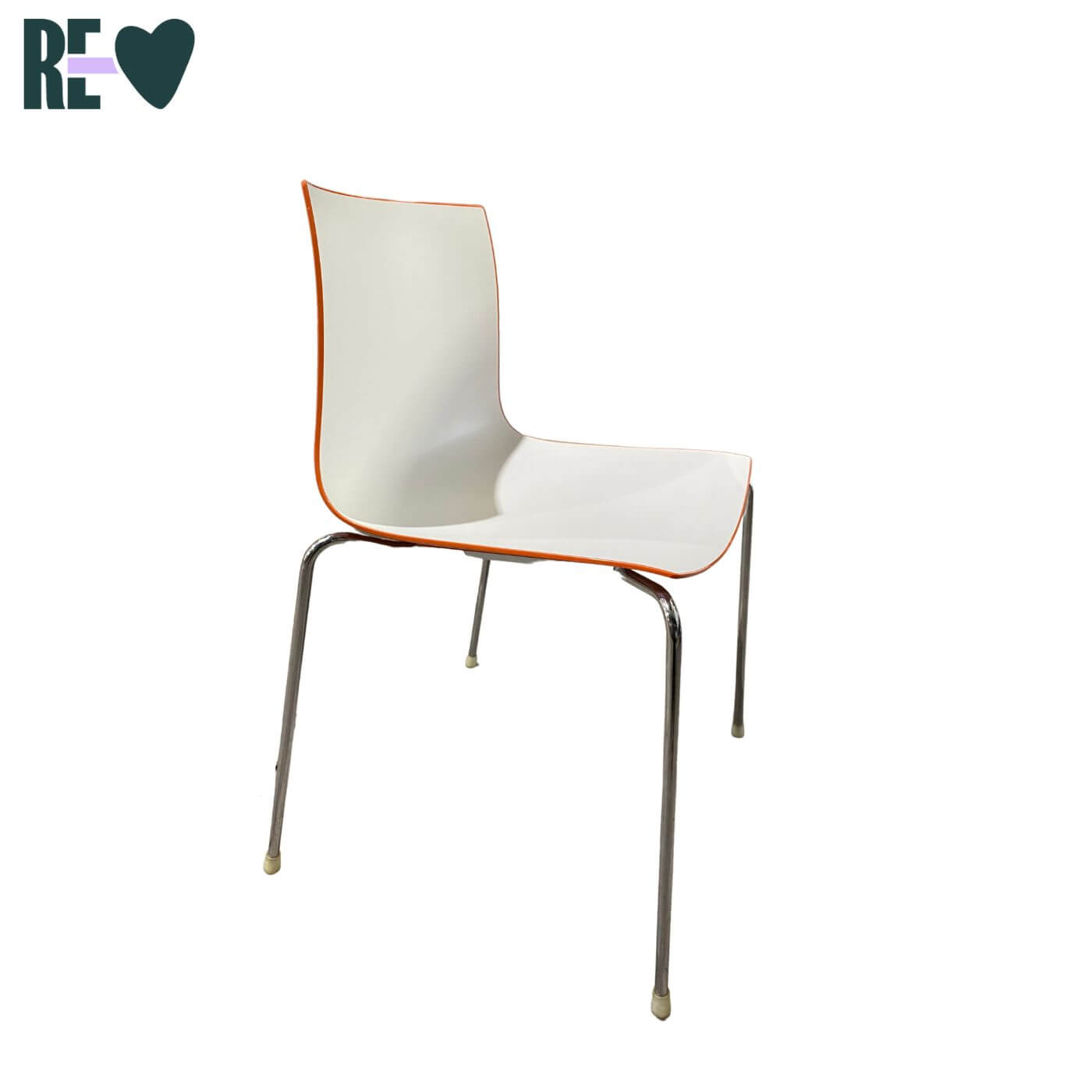 Two-Design-Lovers-Arper-Catifa 46 -Bi-Colour-Chair-Orange