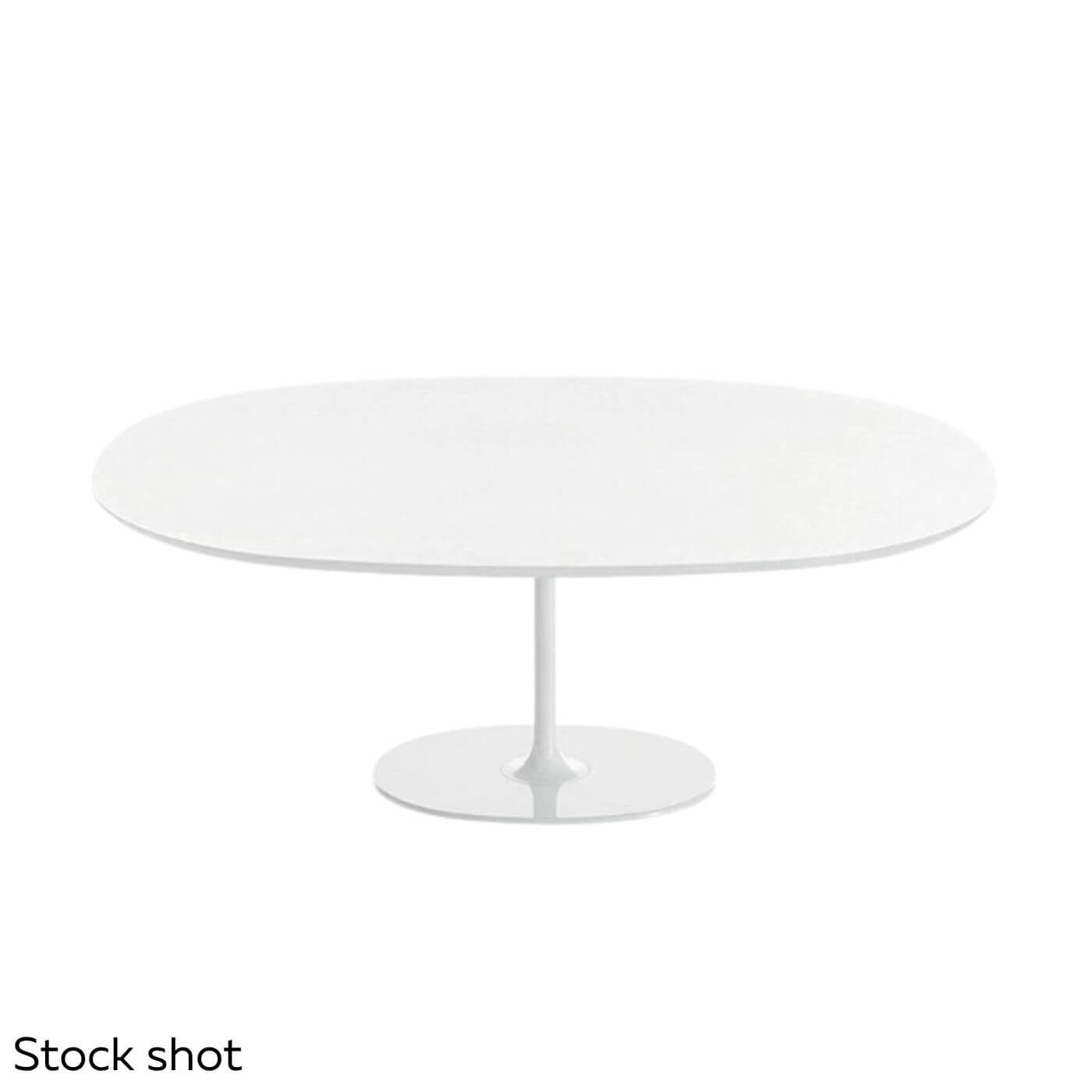 Two-Design-Lovers-Arper-Dizzie-Dining-Table