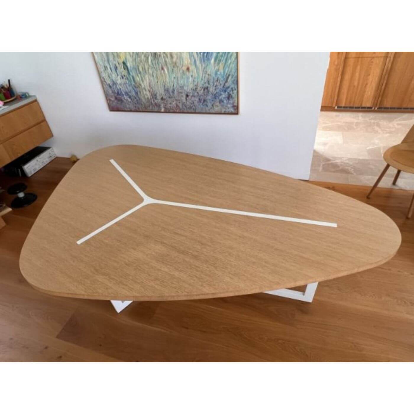 Two-Design-Lovers-B&B-Italia-Seven-table