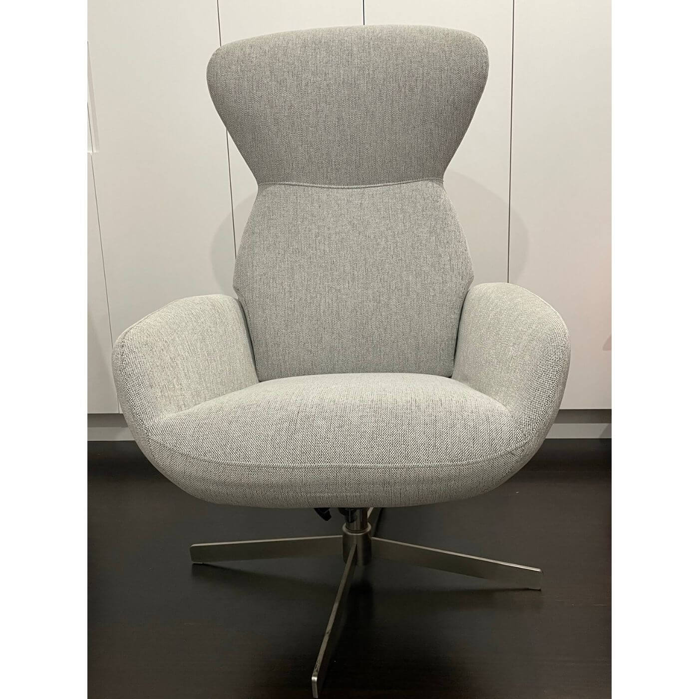 Two-Design-Lovers-BoConcept-Athena-Chair