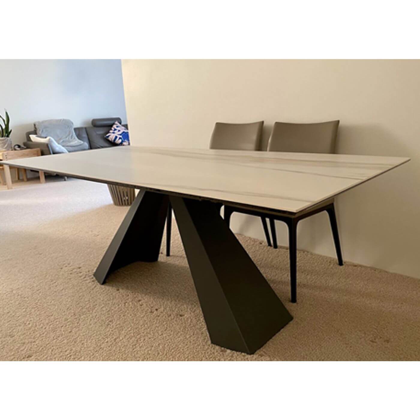 Cattelan Italia Elliot Keramik dining table