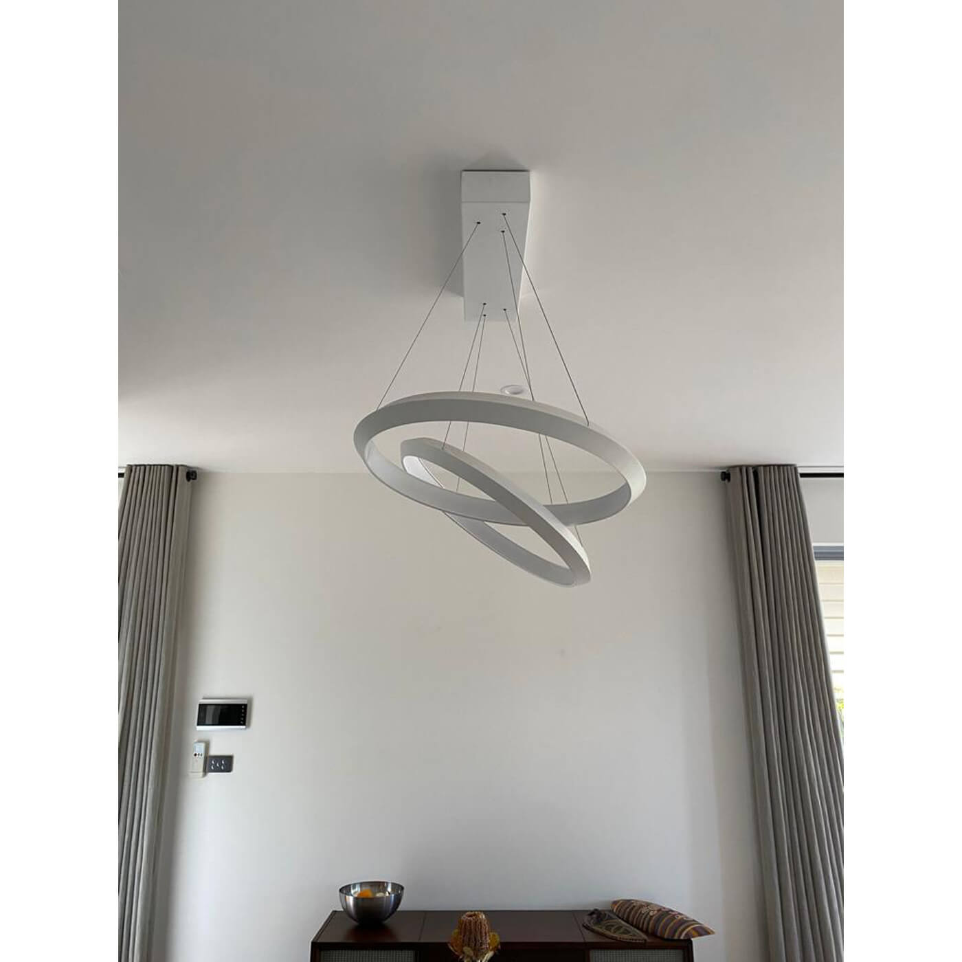 Christopher Boots Oracle pendant light, white