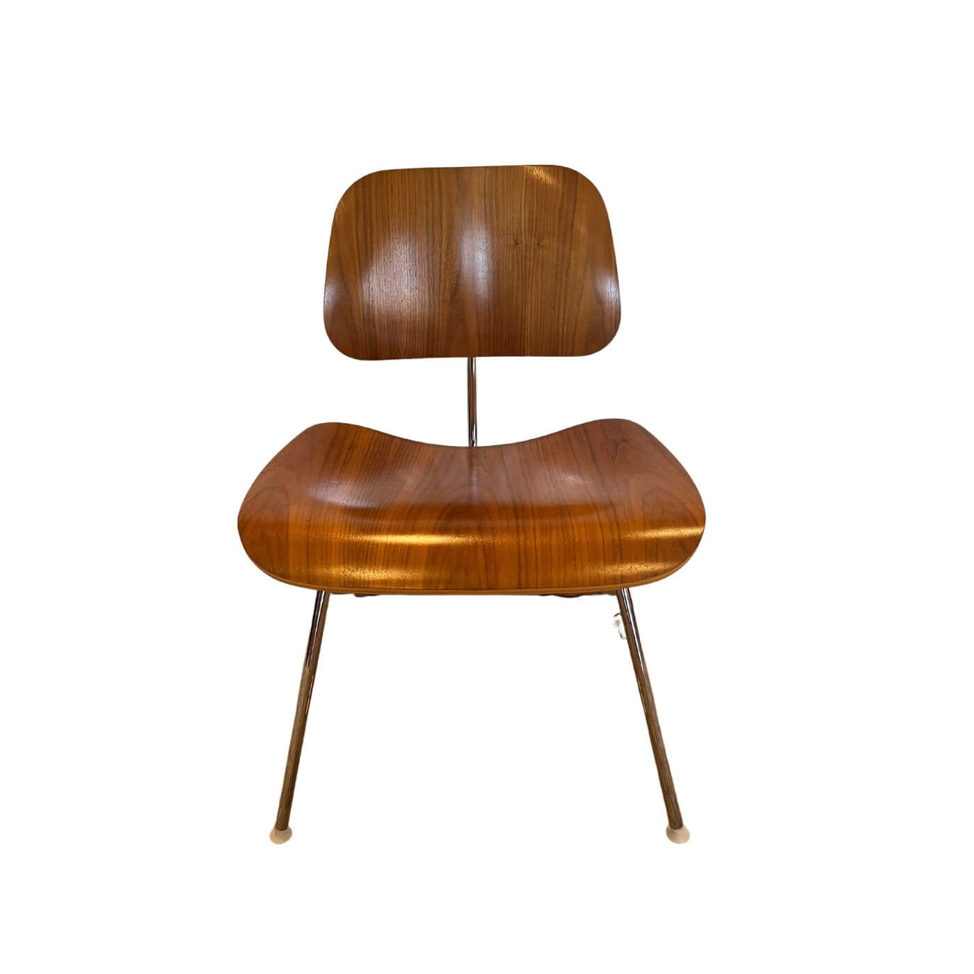 Two-Design-Lovers-DCM-Eames-Moulded-Plywood-Chair